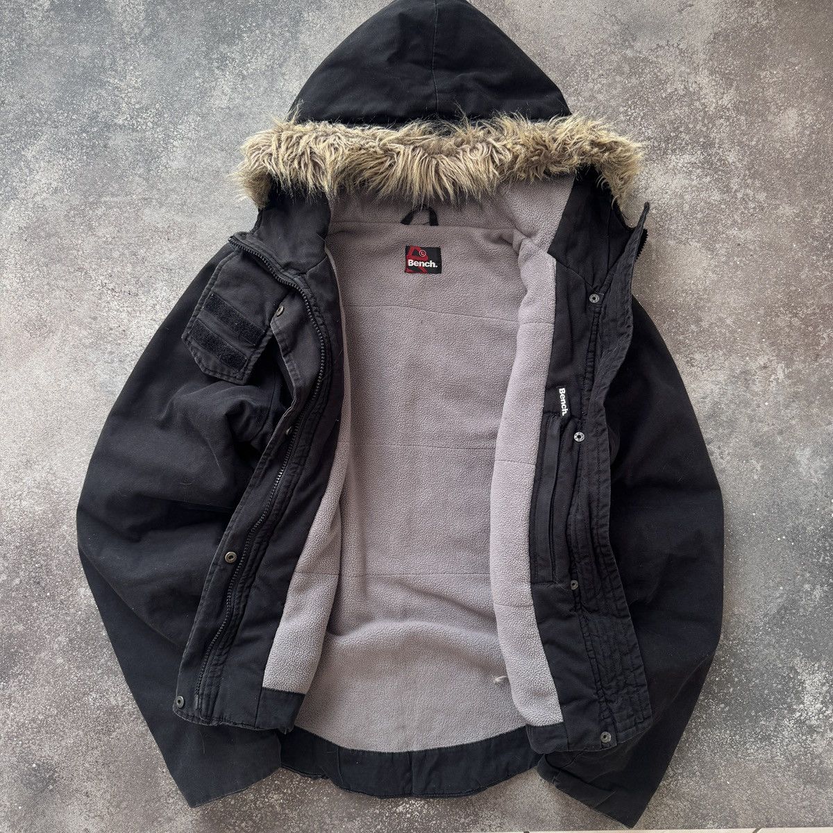 Bench Bench Y2K Vintage Gorpcore Faux Fur Winter Bomber Jacket Size L / US 10 / IT 46 - 7 Thumbnail