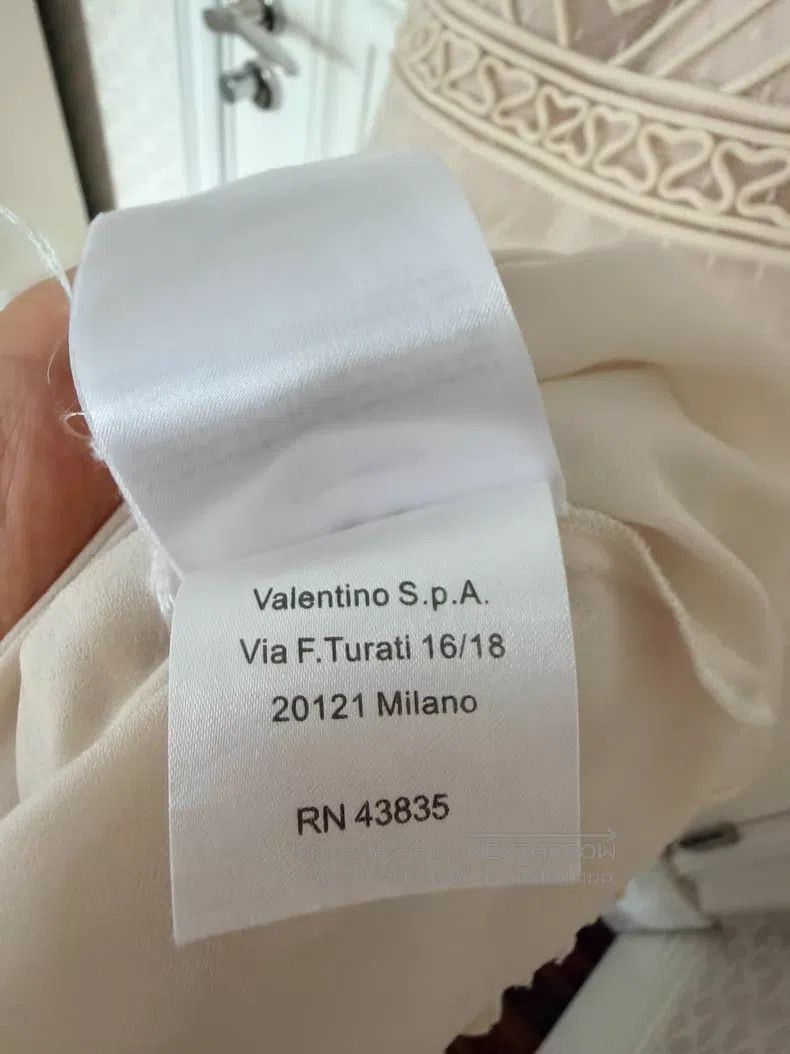 Valentino Valentino Lace long dress Size L / US 10 / IT 46 - 9 Thumbnail