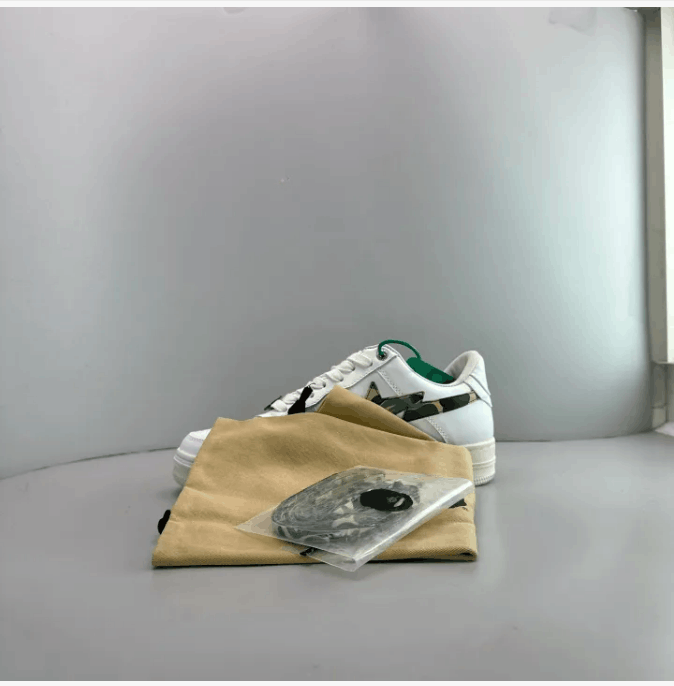 Bape A Bathing Ape Bapesta Low White Camo Star Sneakers Size US 10 / EU 43 - 8 Thumbnail