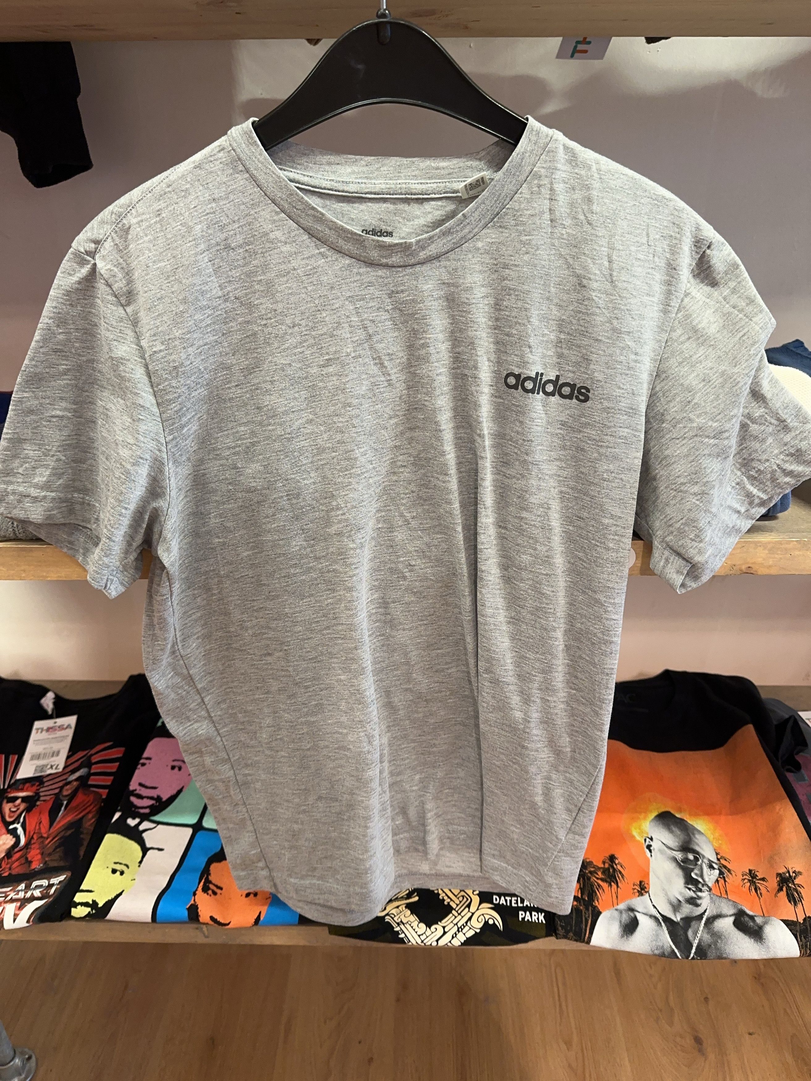 Adidas S - Adidas T-shirt | Grailed