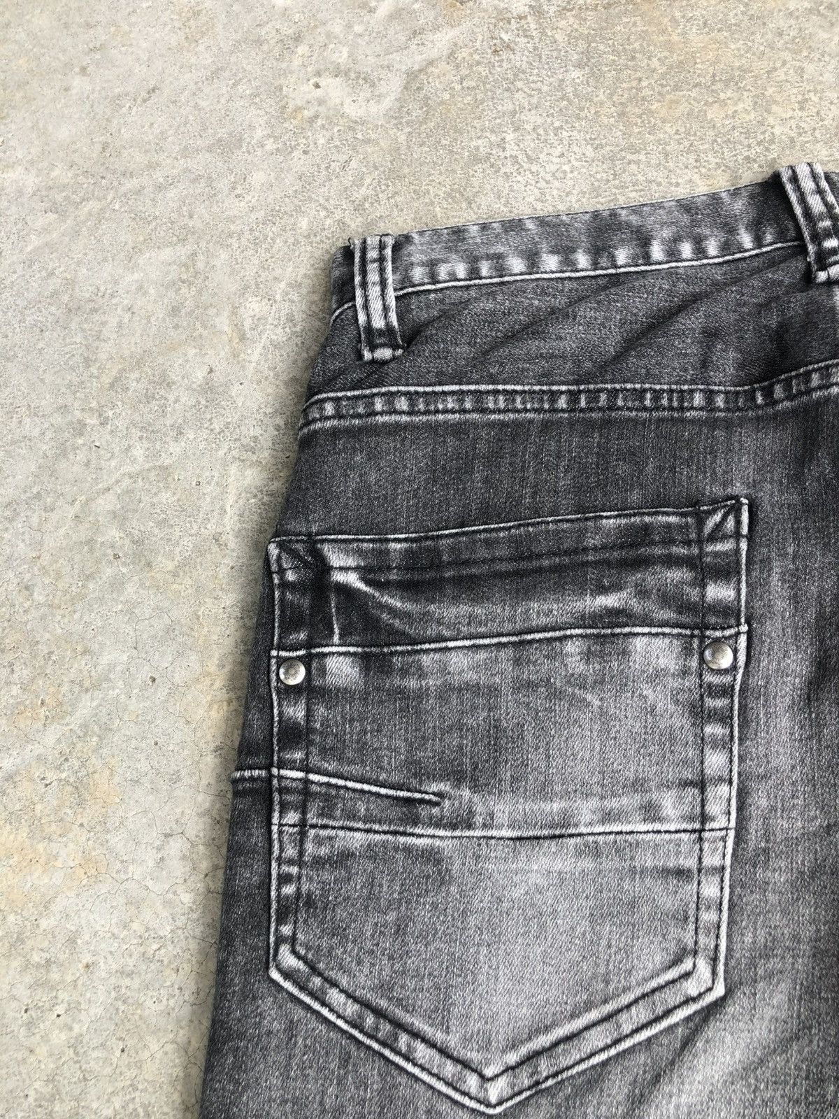 If Six Was Nine Tornado Mart Flared Jeans Distressed Jeans Size US 29 - 15 Thumbnail