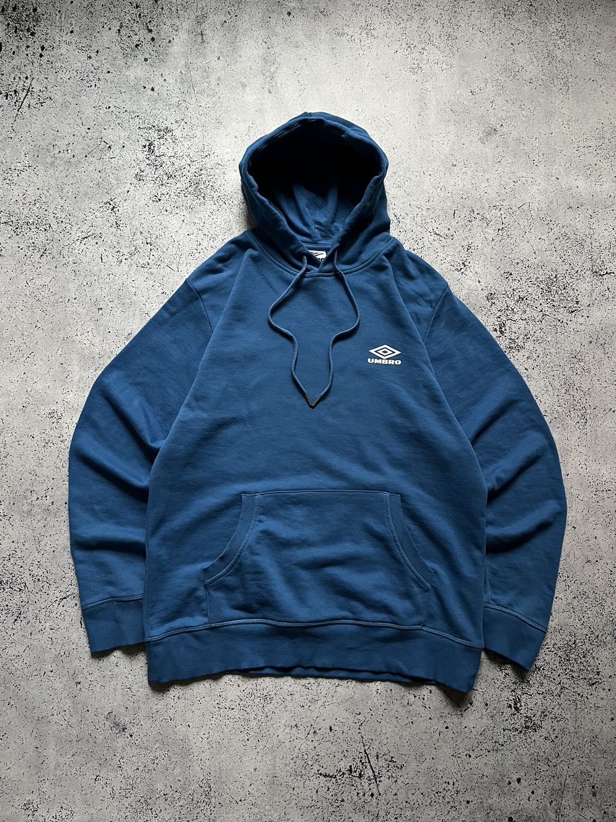 Umbro Vintage Umbro Baggy Hoodie Embroidered Logo Y2K USA Size US L / EU 52-54 / 3 - 1 Thumbnail