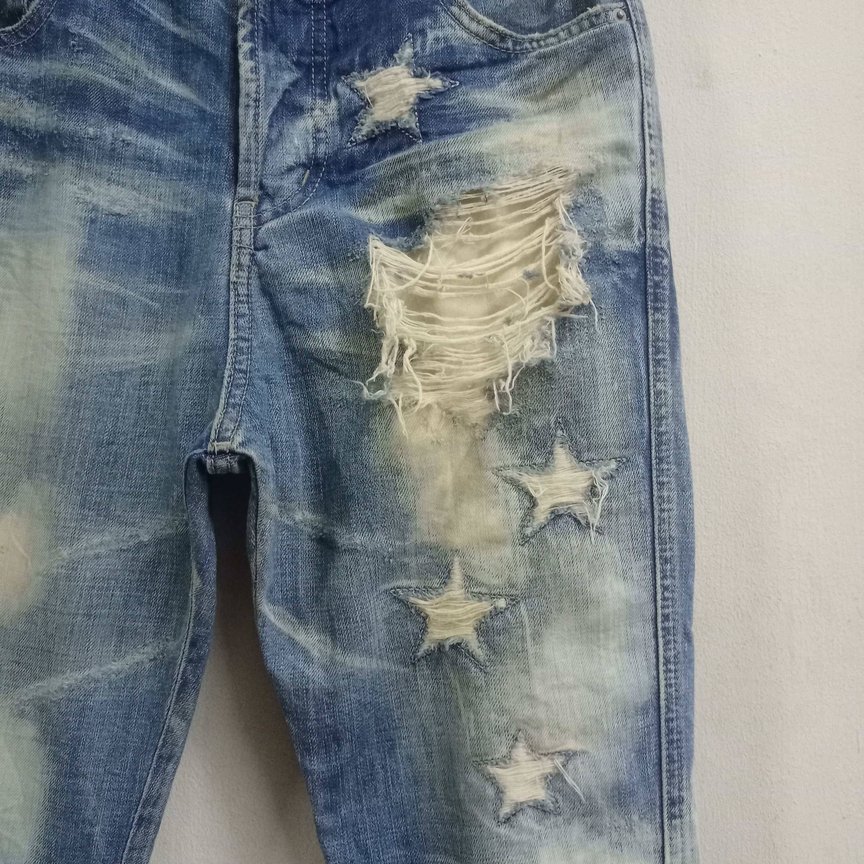 Japanese Brand Vintage Japanese Brand Acid Wash Distressed Style Jeans Size US 29 - 5 Thumbnail