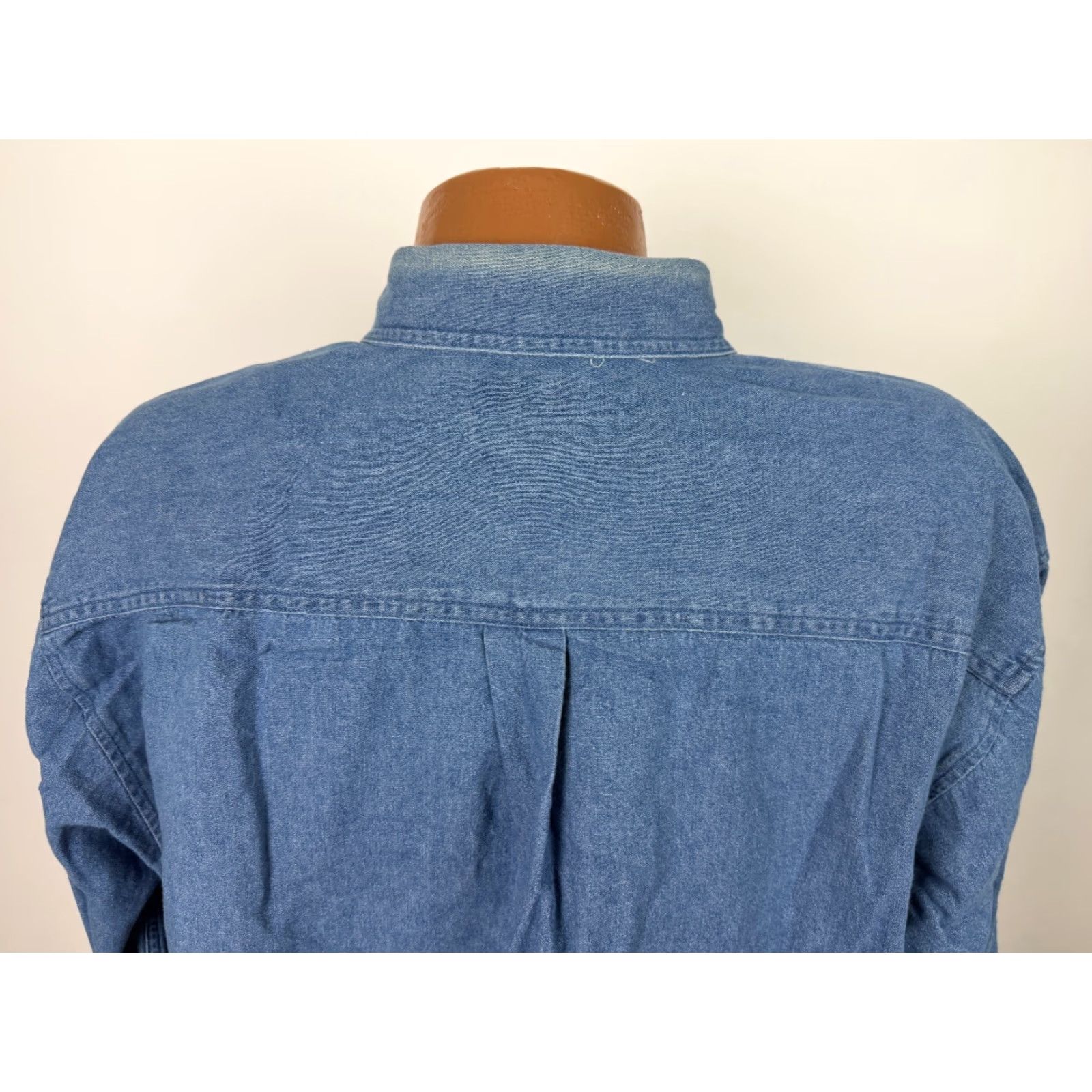 Vintage VINTAGE Fort Worth Denim Shirt Men XL Texas Long Horn Cowboy Button Up Minimal Shirt Men XL Blue Cotton Denim Embroidered 90s Texas Outdoor Y2K Size US XL / EU 56 / 4 - 7 Thumbnail