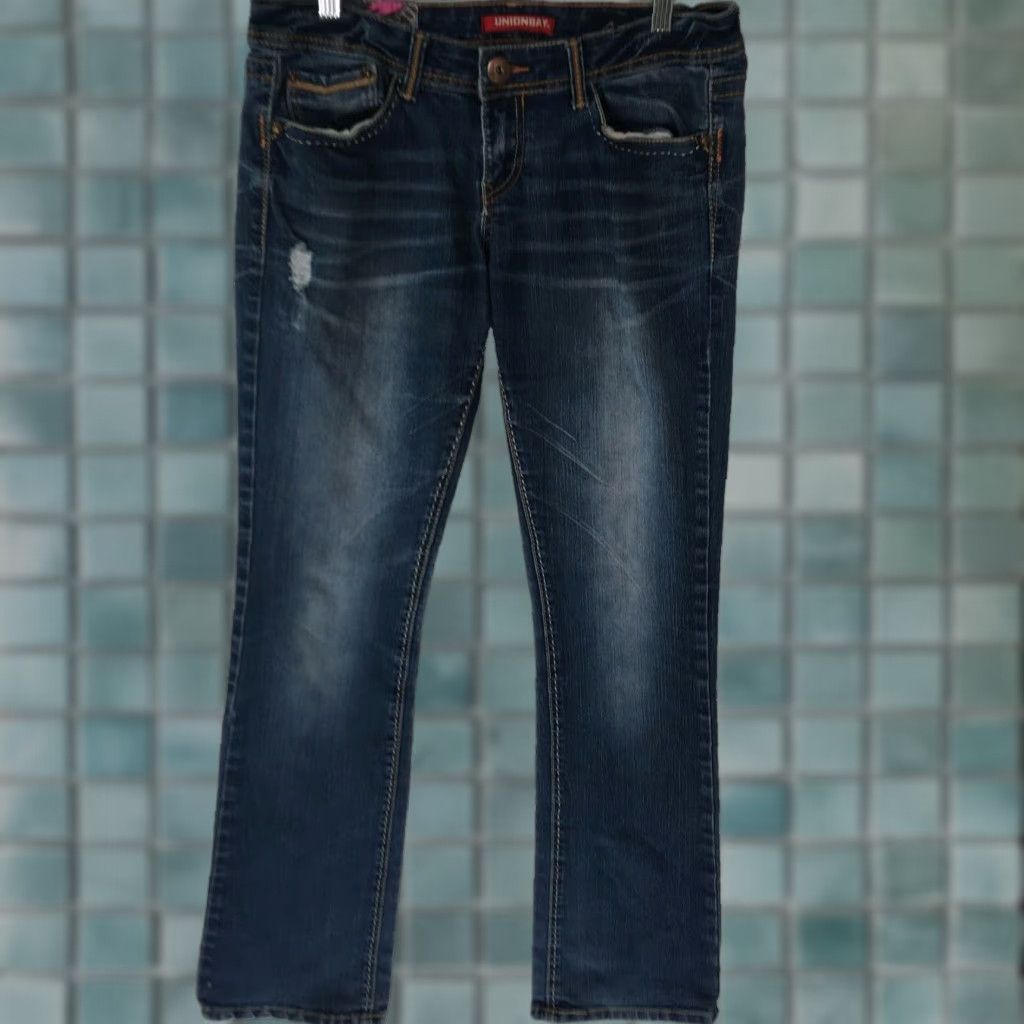 Vintage Union Bay Womens Jeans Skinny Boot Cut Blue Denim 34 Inseam 34 Waist 34 Regular Size 9 Distressed Medium Wash 5-Pocket Zipper Button Loops Belt Size 30" / US 8 / IT 44 - 1 Thumbnail