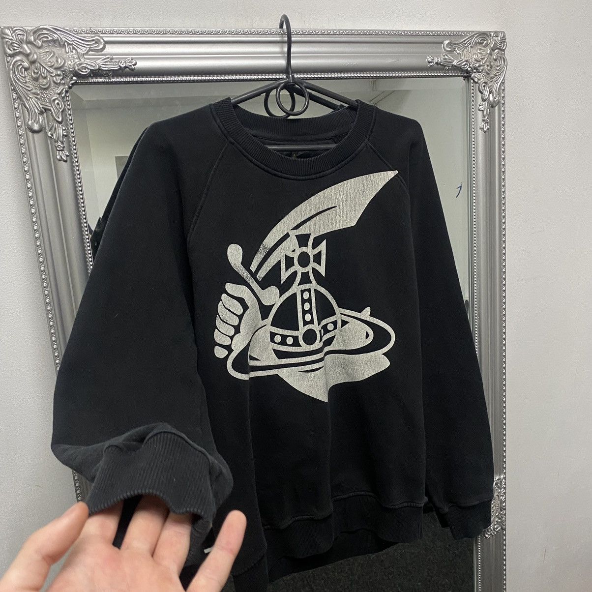 Vivienne Westwood Vintage Vivienne Westwood Sweatshirt Big Logo Size US S / EU 44-46 / 1 - 4 Thumbnail