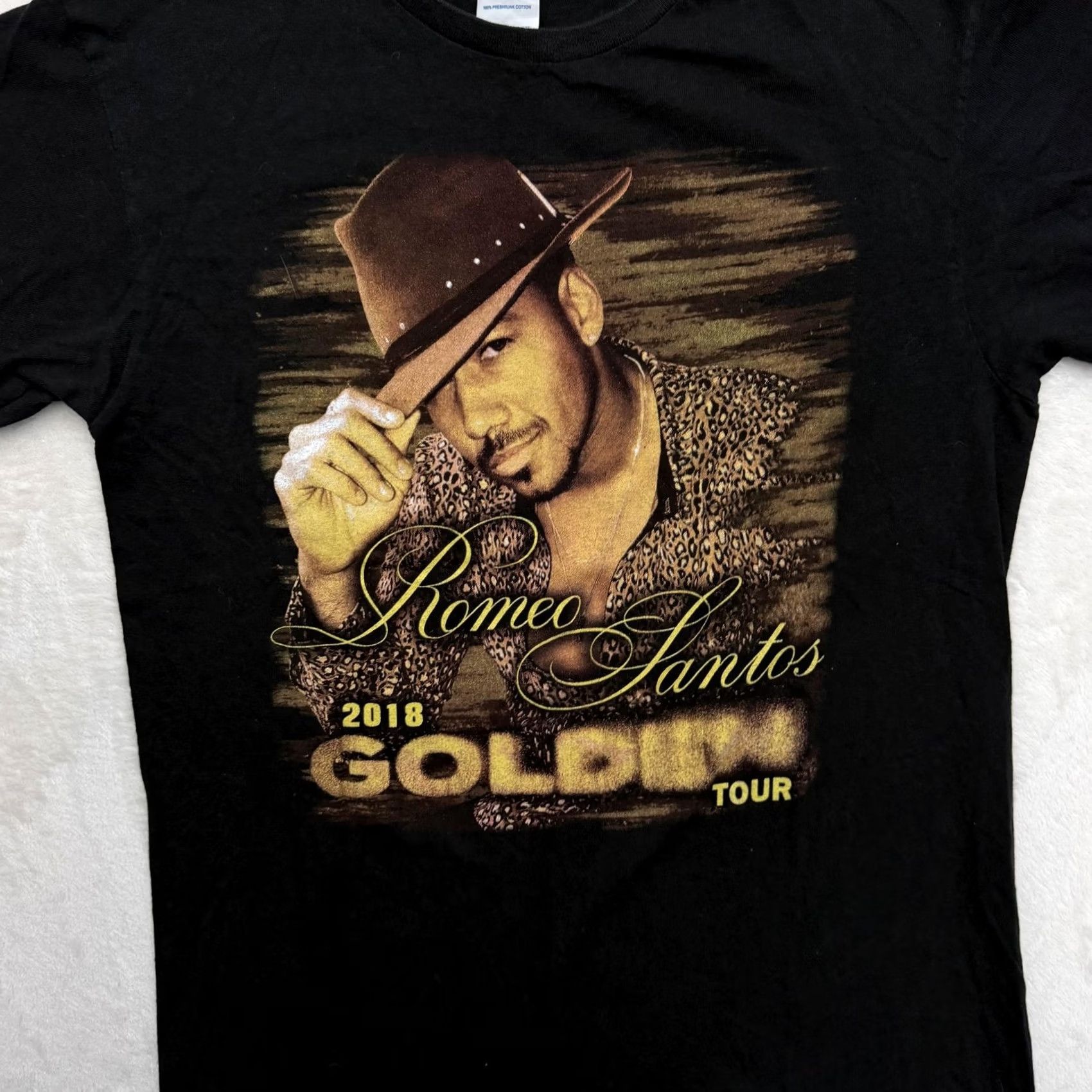 Vintage Romeo Santos Golden Tour 2018 Shirt Mens Medium Black Delta Pro Weight Concert Shirt Size US M / EU 48-50 / 2 - 2 Thumbnail