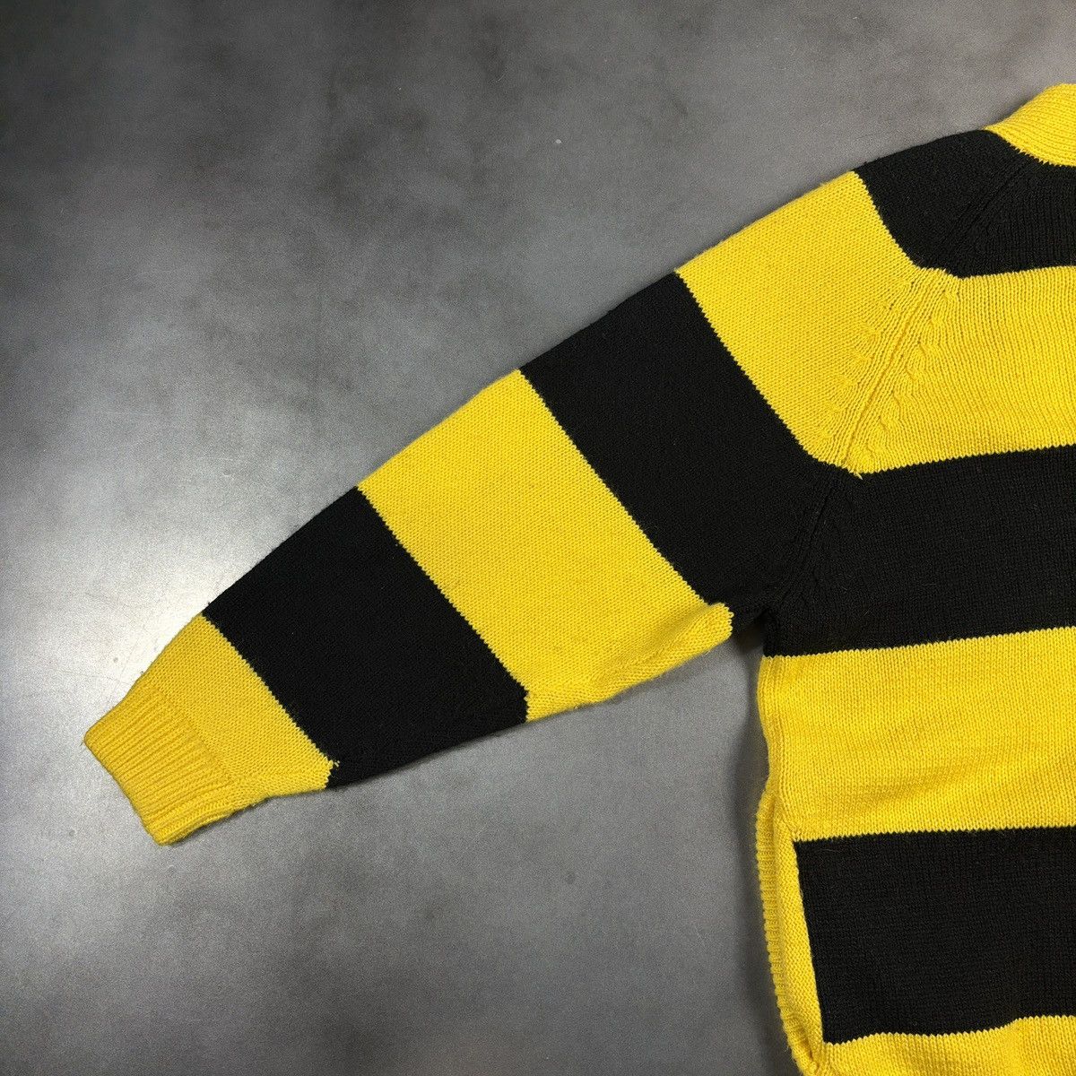 Other × Vintage 1980s Vintage Cardigan Sweater Striped Zip-Up Bumble Bee 80s Size US S / EU 44-46 / 1 - 12 Thumbnail