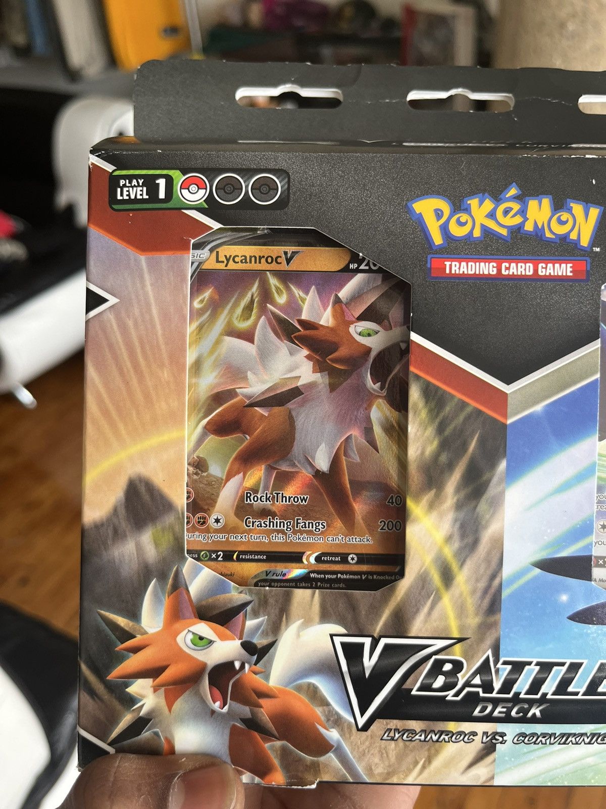 Pokemon Pokémon TCG: V Battle Deck: Lycanroc vs. Corviknight Size ONE SIZE - 7 Thumbnail