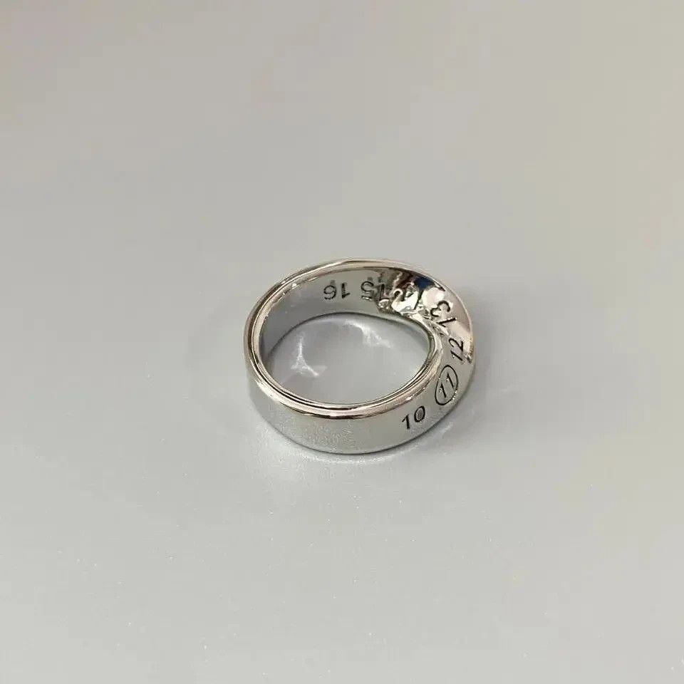 Japanese Brand Creative Twisted Number Rings Size 7 8 9 10 Size ONE SIZE - 1 Thumbnail