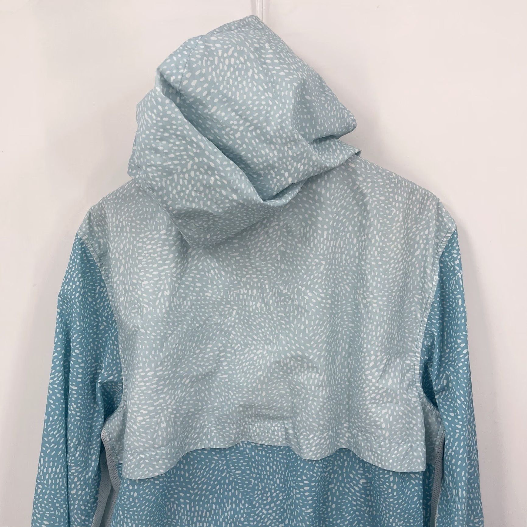 Chubbies Chubbies Packable Windbreaker Men L Blue Floral Pattern 90s Hike Zip Jacket Adults Mens Size US L / EU 52-54 / 3 - 4 Thumbnail