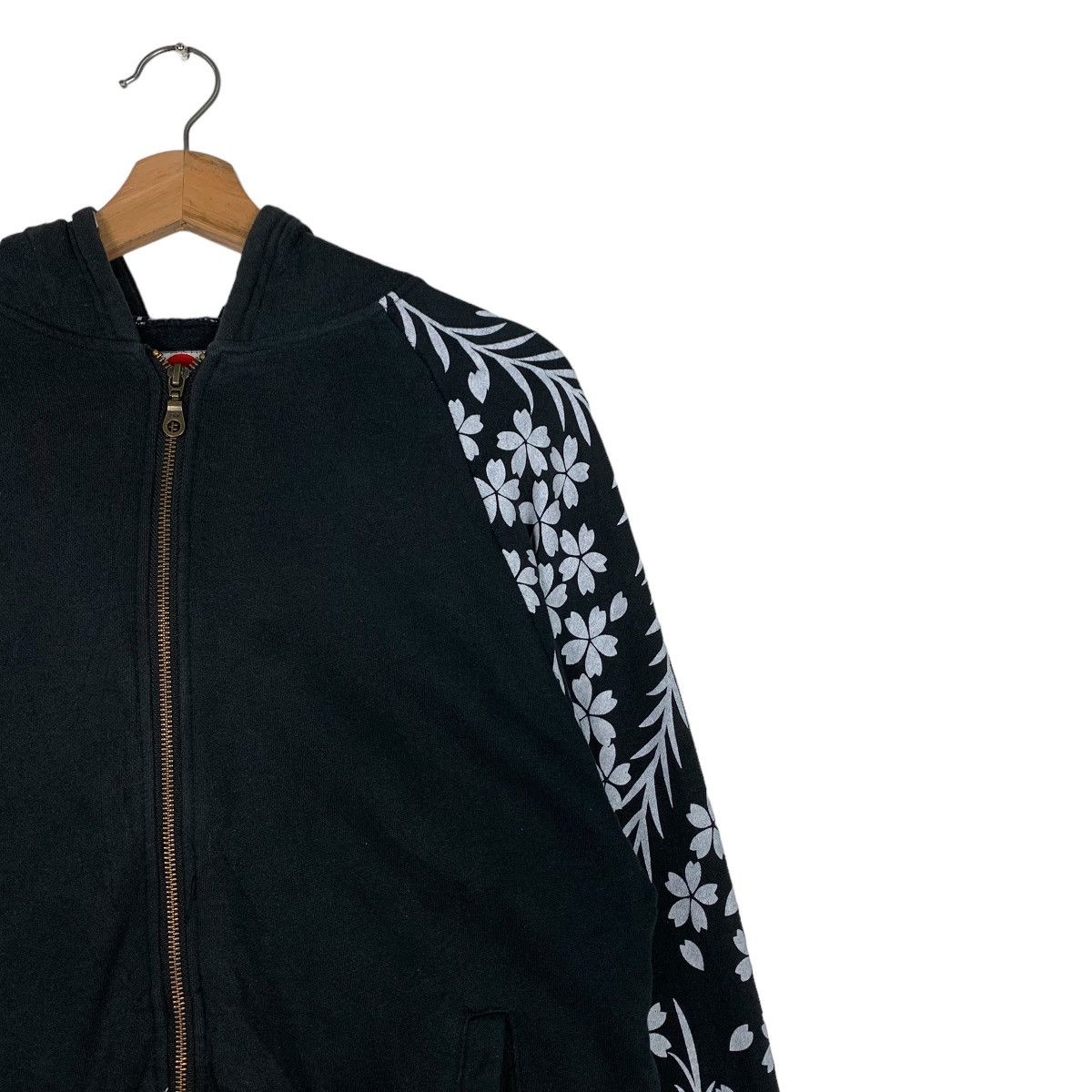 Japanese Brand Japanese Traditional Sakura on Sleeve Hoodies #0731-C33 Size US M / EU 48-50 / 2 - 5 Thumbnail