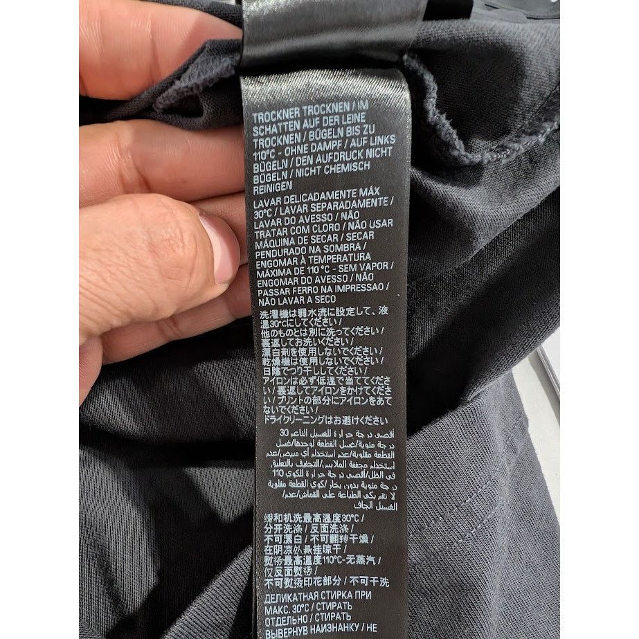 Balenciaga × Under Armour o1rshd1 Q:2 / Print Vint Medium Fit T-Shirt in Black Size US S / EU 44-46 / 1 - 18 Thumbnail