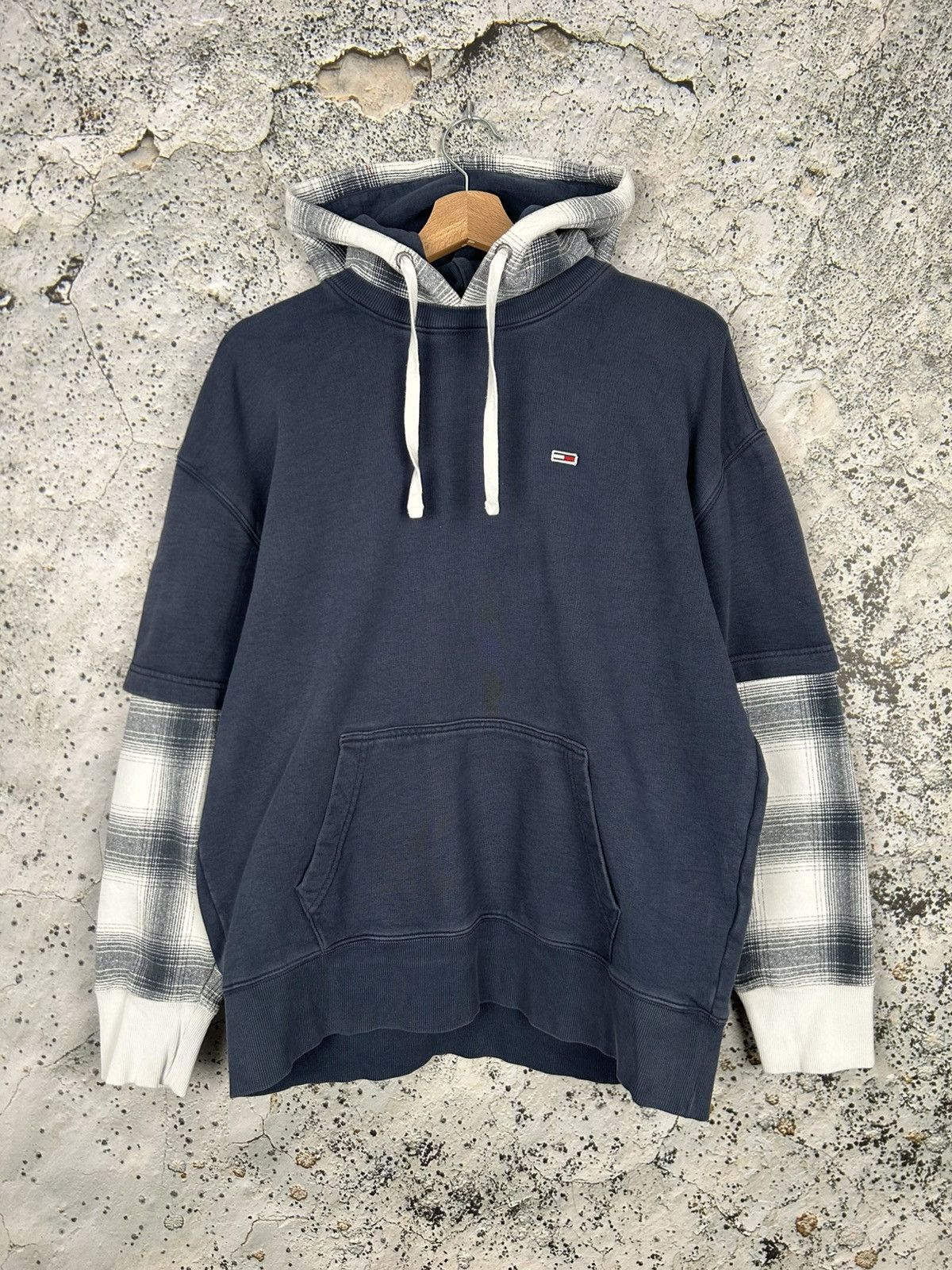 Tommy Hilfiger Vintage Tommy Hilfiger Boxy Fit Hoodie Streetwear Baggy y2k Size US M / EU 48-50 / 2 - 1 Thumbnail