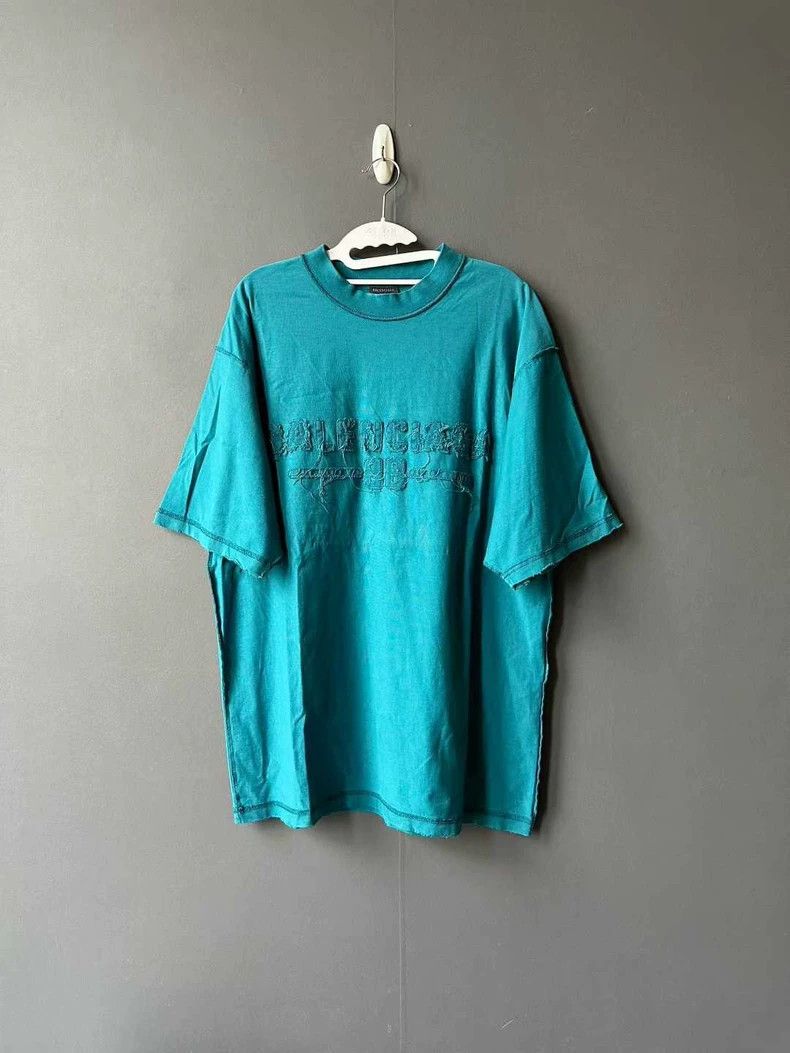 Balenciaga Balenciaga Embroidered Short Sleeve Tee - dmc Size US S / EU 44-46 / 1 - 1 Thumbnail