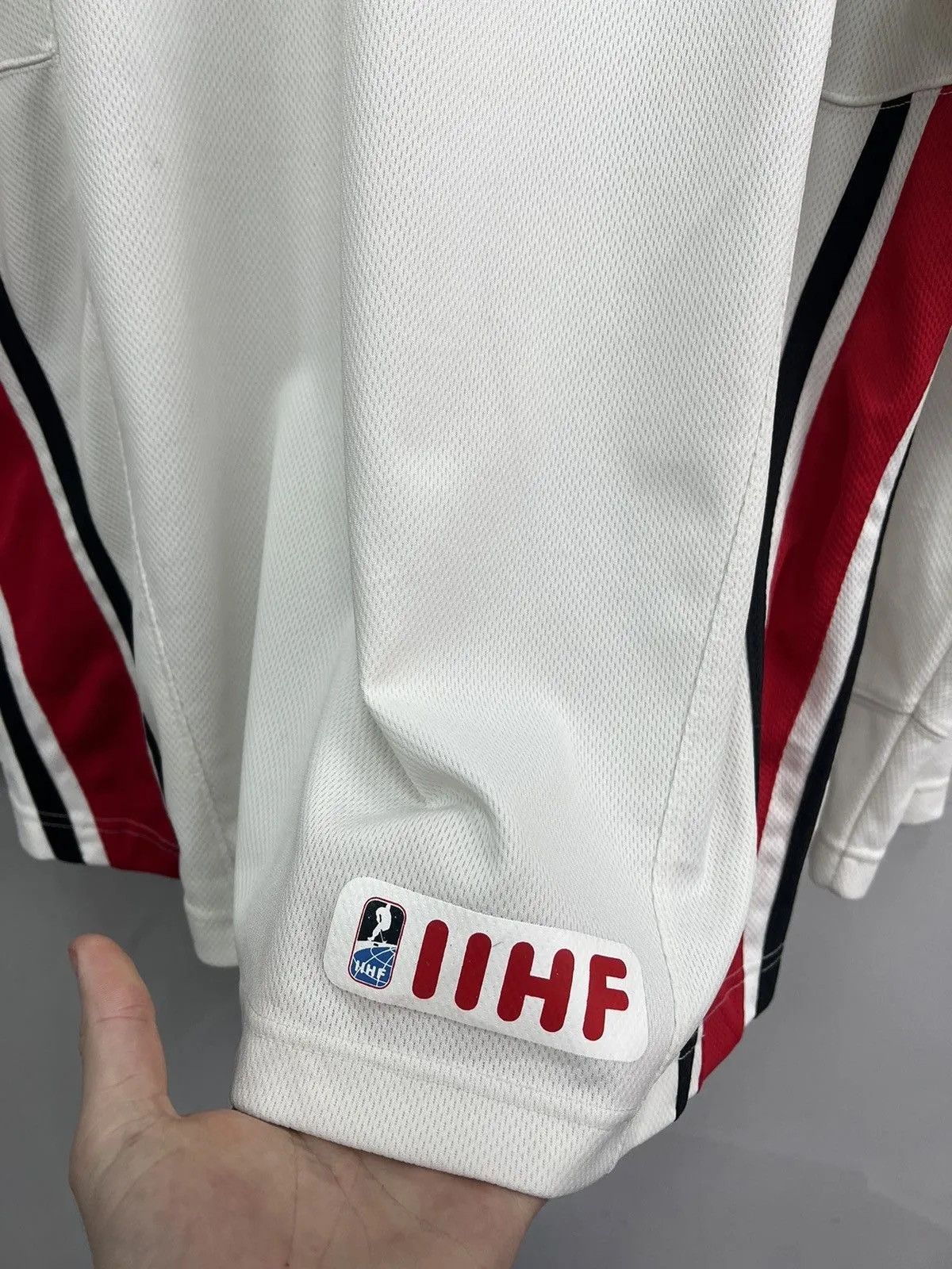 NHL × Nike Canada Nike retro 90s hockey jersey Size US XL / EU 56 / 4 - 10 Thumbnail