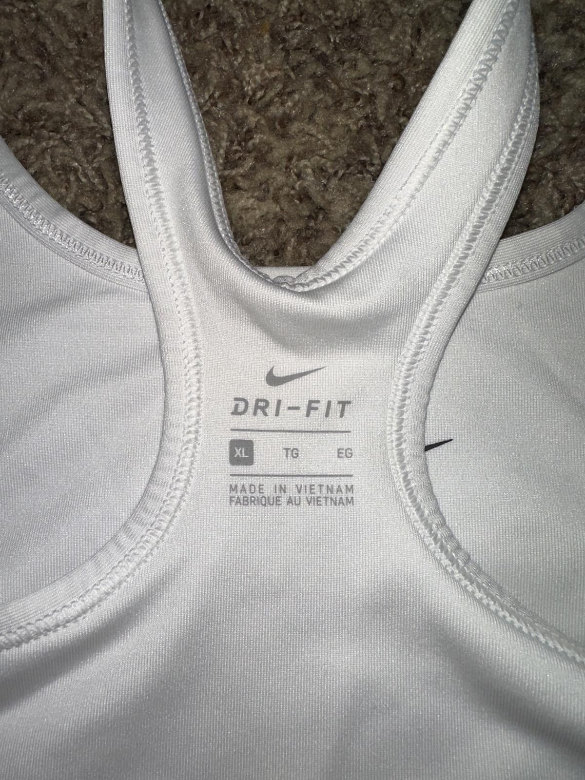 Nike Nike Big Kid’s (Girl’s) Pro Classic Medium Support Bra Size ONE SIZE - 7 Thumbnail