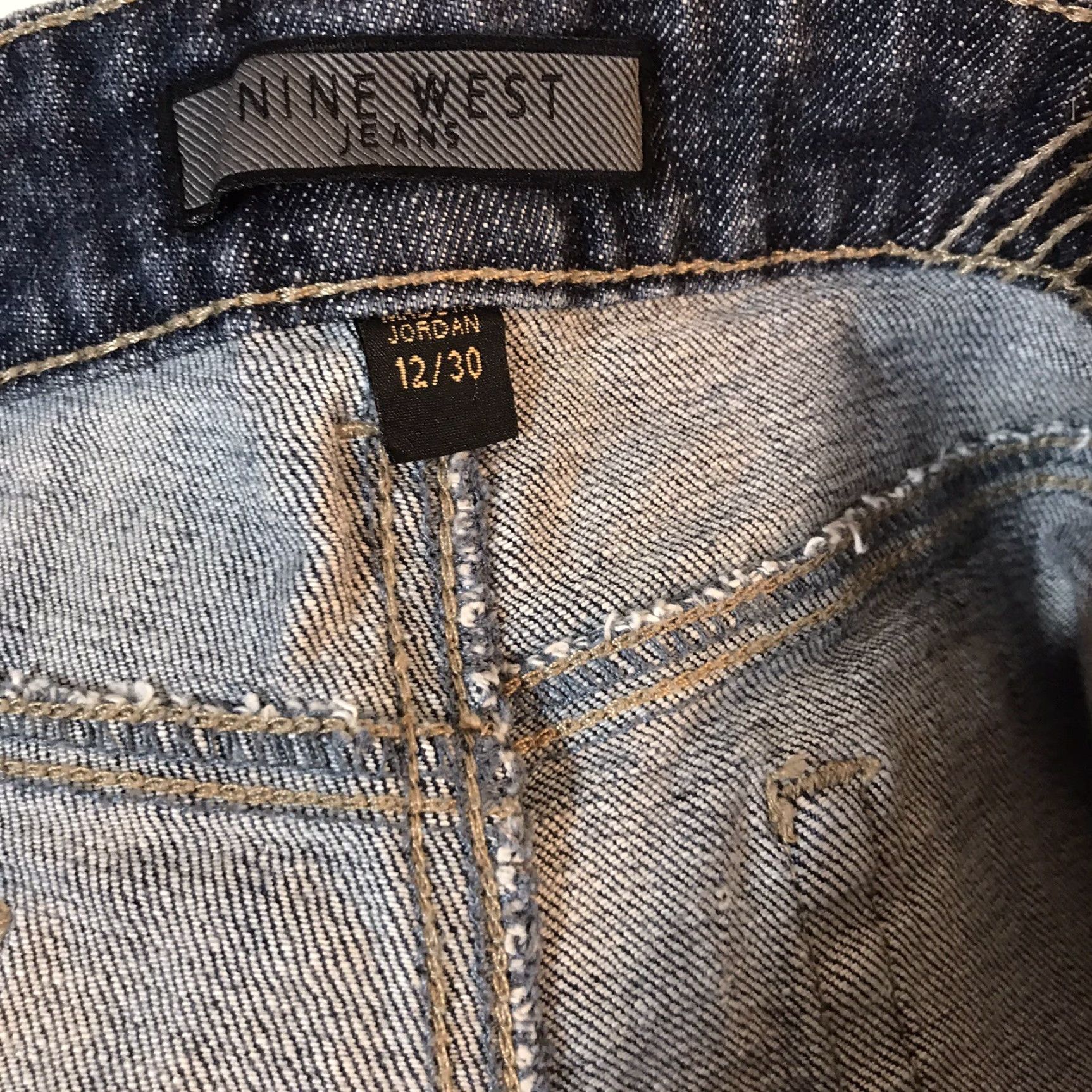 Nine West VINTAGE? No. Nine West Mid-Rise Bootcut Jeans Dark Wash Denim Women’s Size 12 Short EUC Size 34" / US 12 / IT 48 - 4 Thumbnail