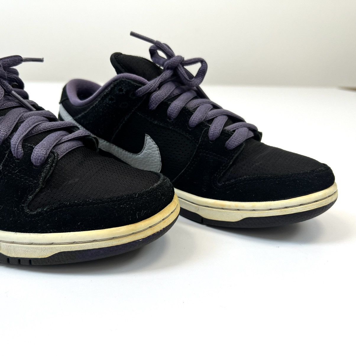 Nike × Vintage Sneakers Nike SB Dunk Low Pro Black Canyon Purple Grey Size US 6 / EU 39 - 19 Thumbnail