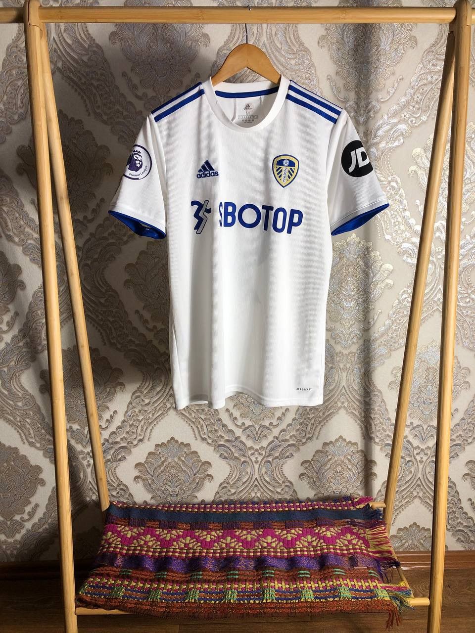 Adidas × Vintage VERY RARE ADIDAS FC LEEDS UNITED ENGLAND SOCCER JERSEY Y2K Size US M / EU 48-50 / 2 - 4 Thumbnail