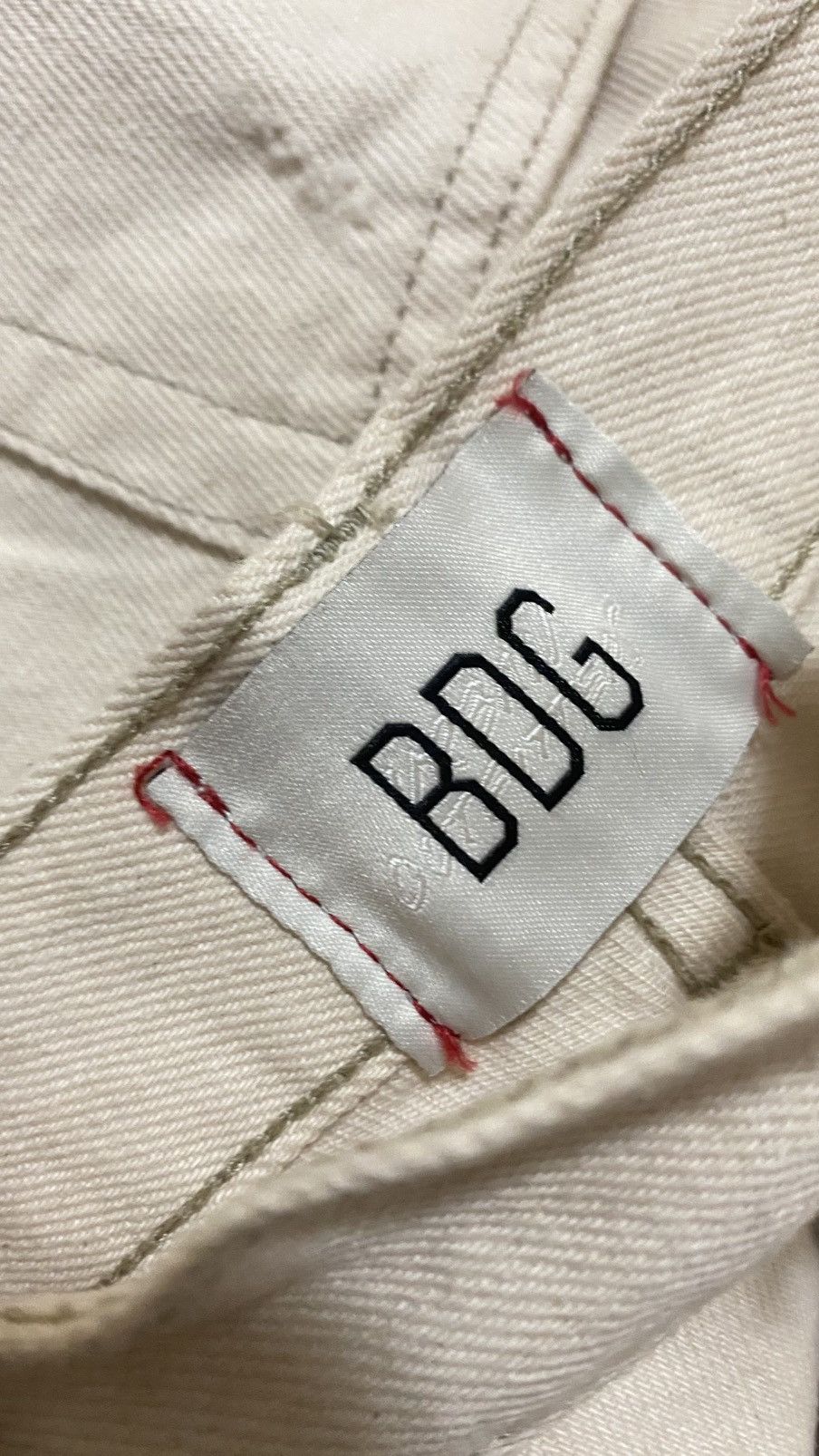 Bdg BDG High Rise Baggy Jeans with Distressed Denim Size US 38 / EU 54 - 3 Thumbnail