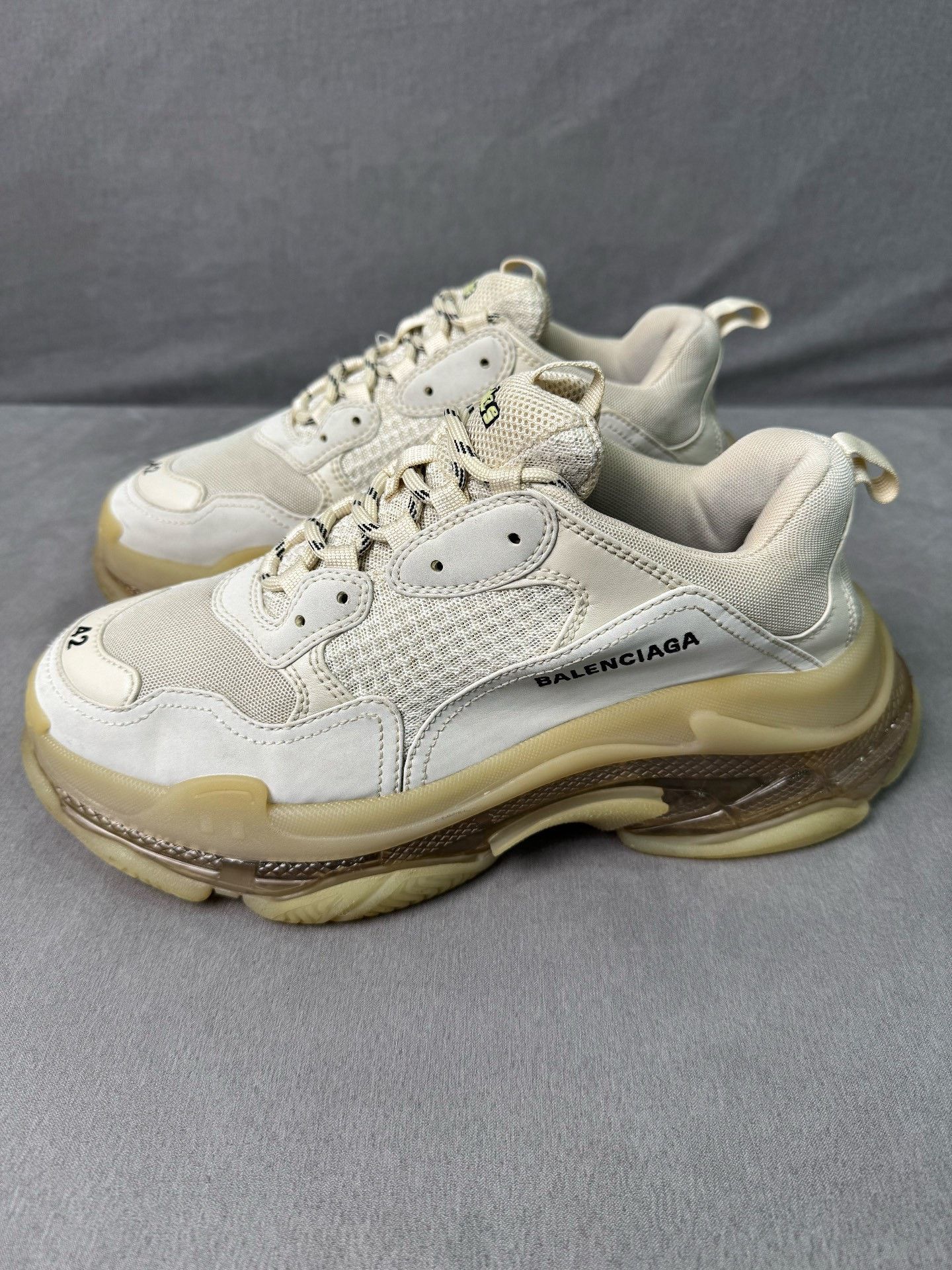Balenciaga Balenciaga Triple S Cream Sneakers Size 42 Size US 9 / EU 42 - 1 Thumbnail