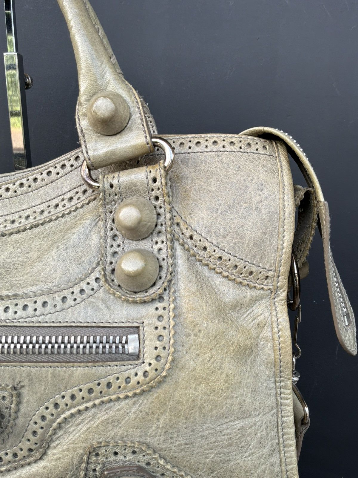 Balenciaga Balenciaga - Classic City - Giant Studs - Beige Lambskin Size ONE SIZE - 8 Thumbnail