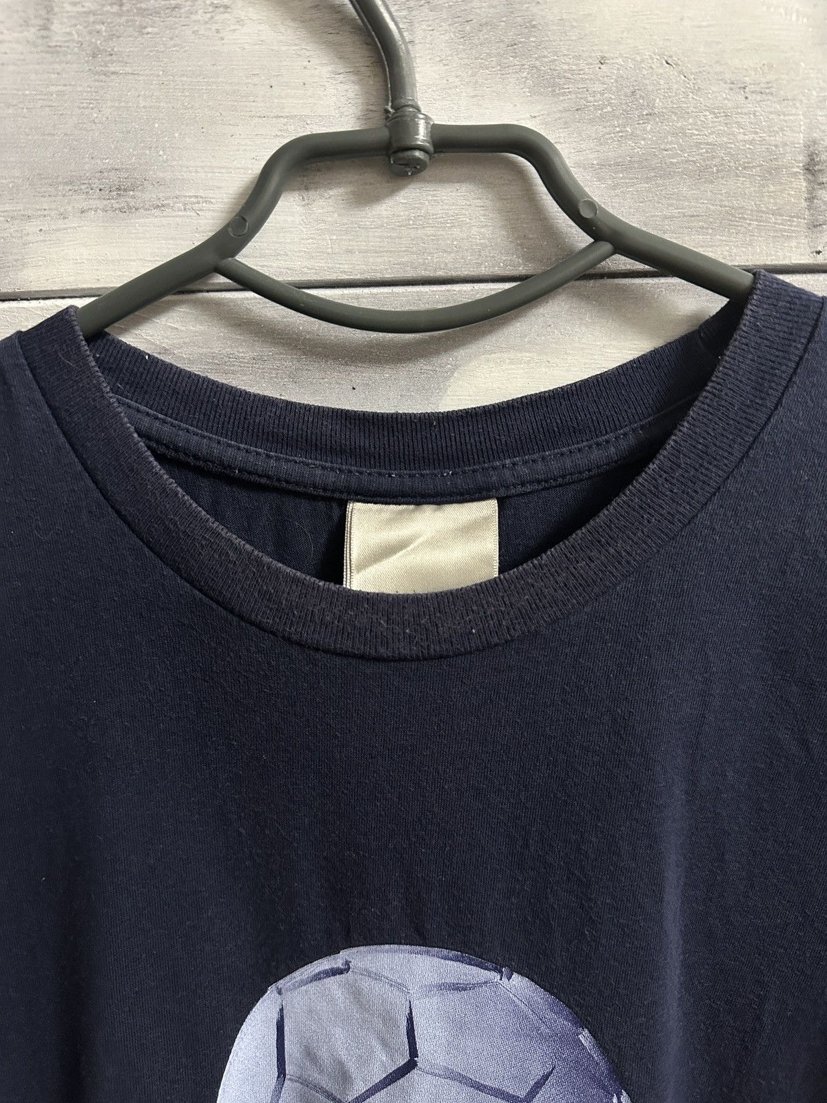 Nike Rare Vintage T-Shirt Nike Soccer Ball Centr Swoosh Football Size US M / EU 48-50 / 2 - 7 Thumbnail