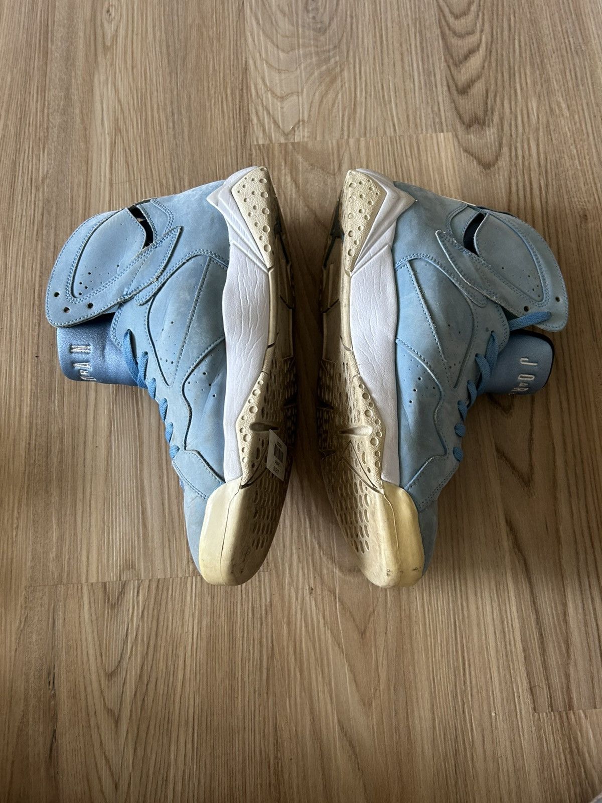 Jordan Brand 2016 Jordan 7 Pantone size 10 Size US 10 / EU 43 - 7 Thumbnail