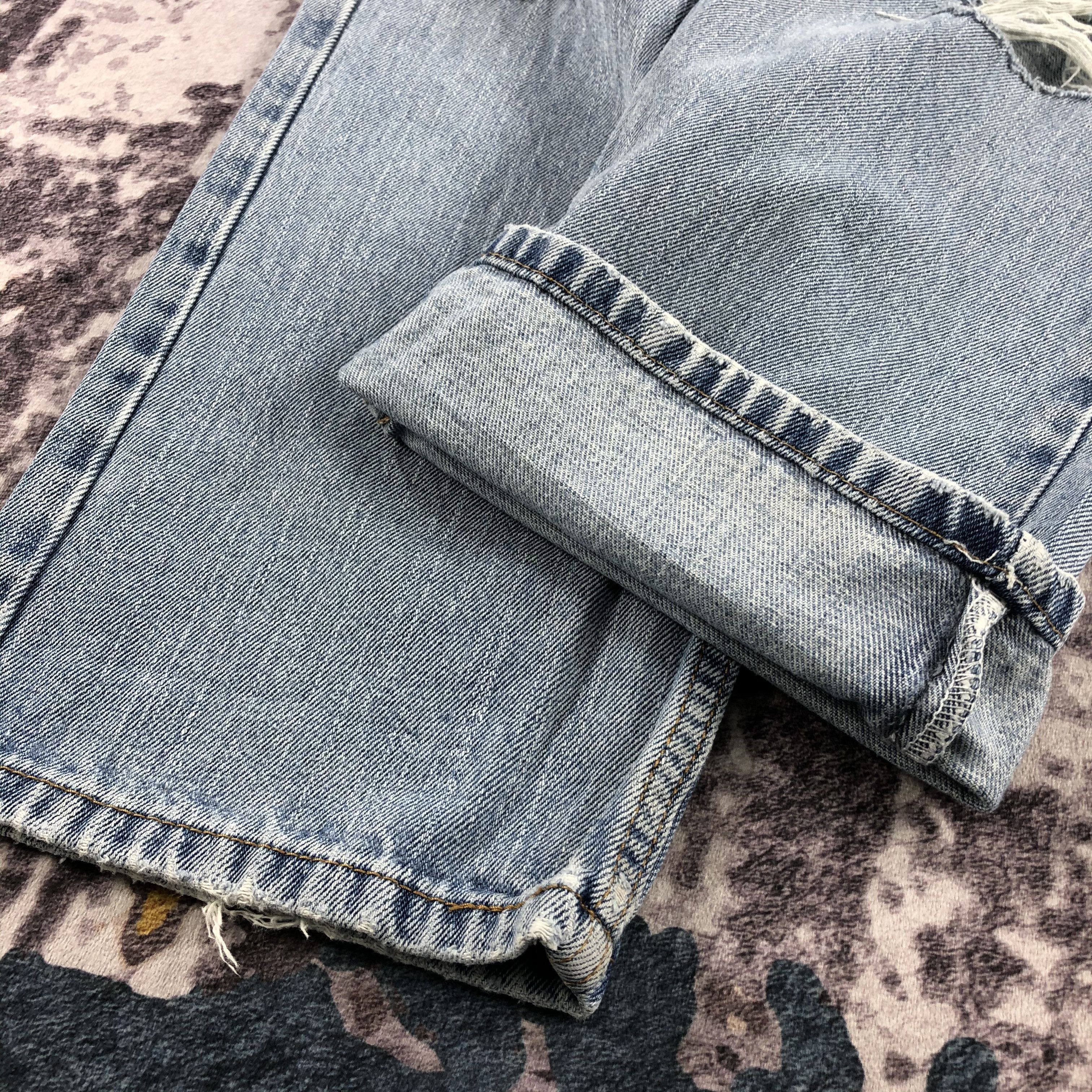 Levi's × Vintage Vintage Light Wash Levis 505 Jeans-JM2469 Size US 34 / EU 50 - 7 Thumbnail