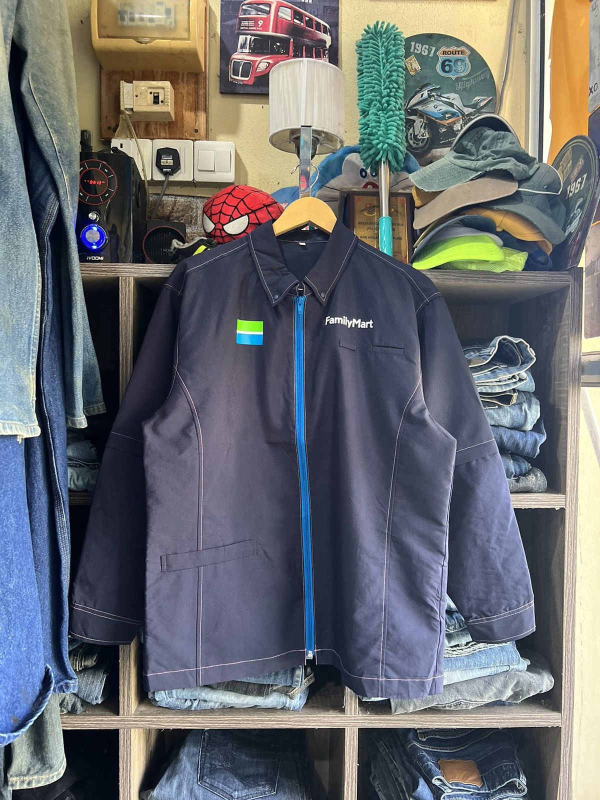 Japanese Brand 🔥Rare Family Mart Zipper Jacket Size US L / EU 52-54 / 3 - 1 Thumbnail