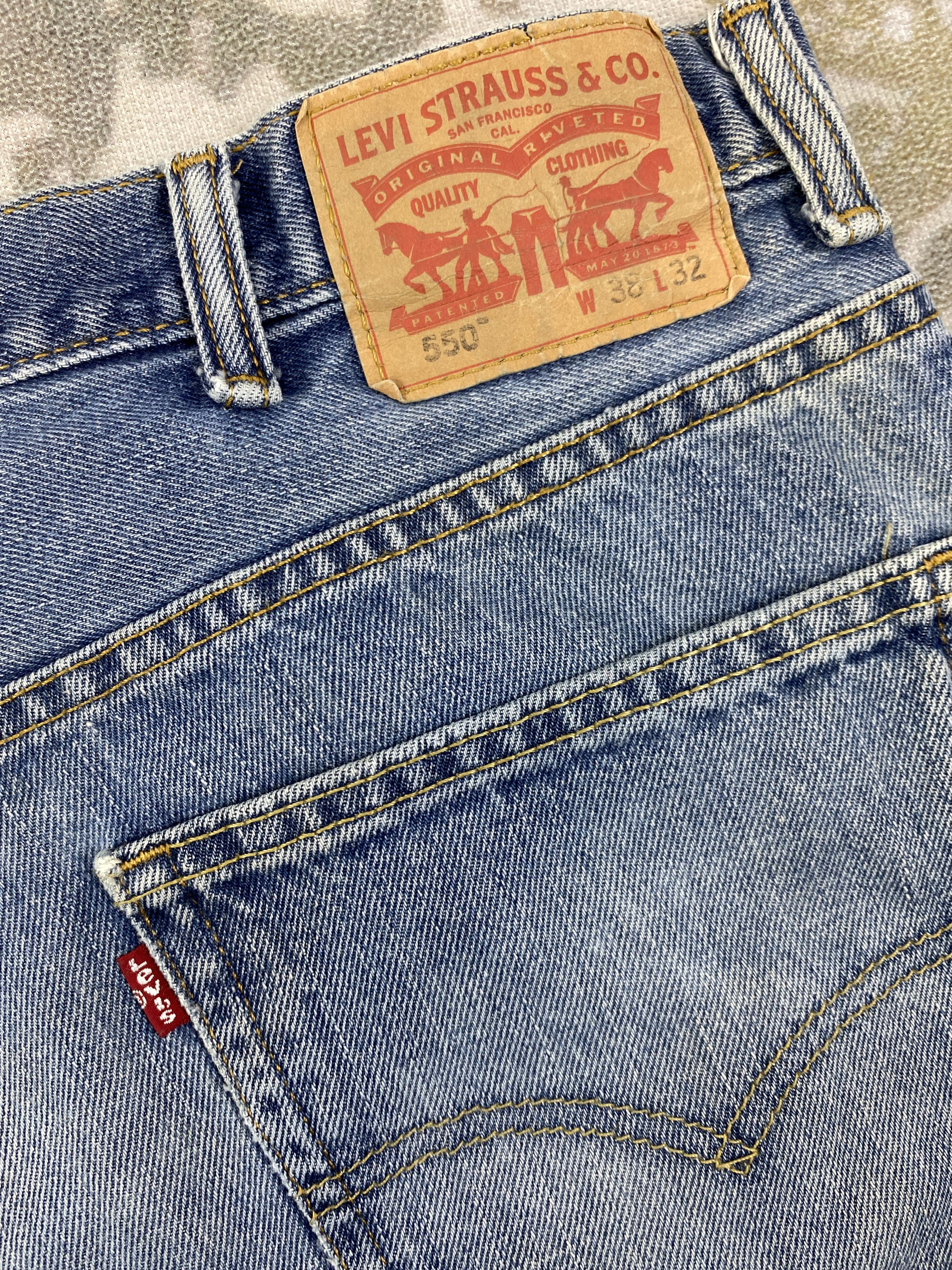 Levi's Faded Blue Vintage Levi's 550 Denim 38 x 30.5 -JN632 Size US 38 / EU 54 - 13 Thumbnail
