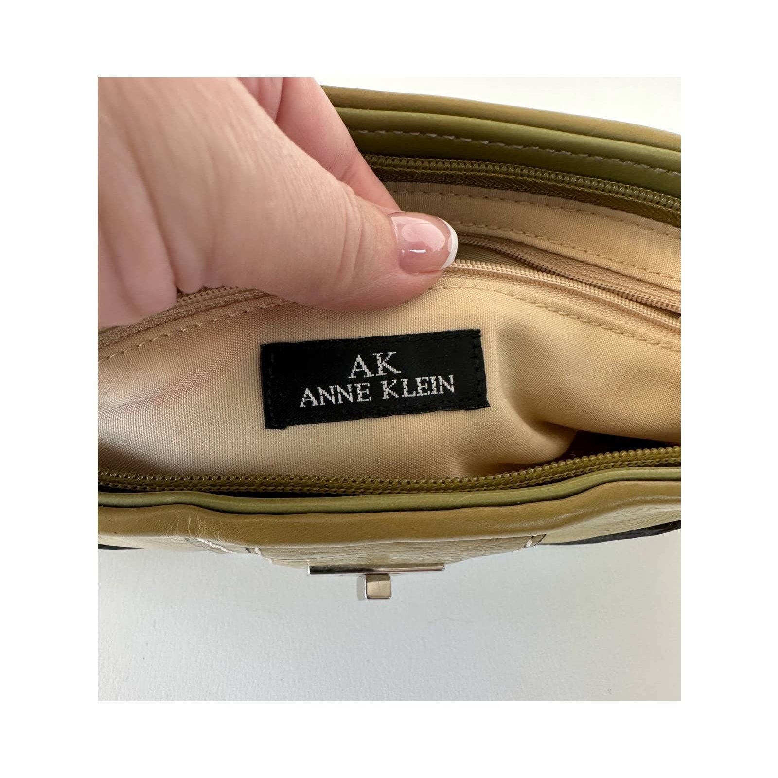 Anne Klein NWOT, Anne Klein Clutch, Purse, Handbag, Green Leather PVC Size ONE SIZE - 5 Thumbnail