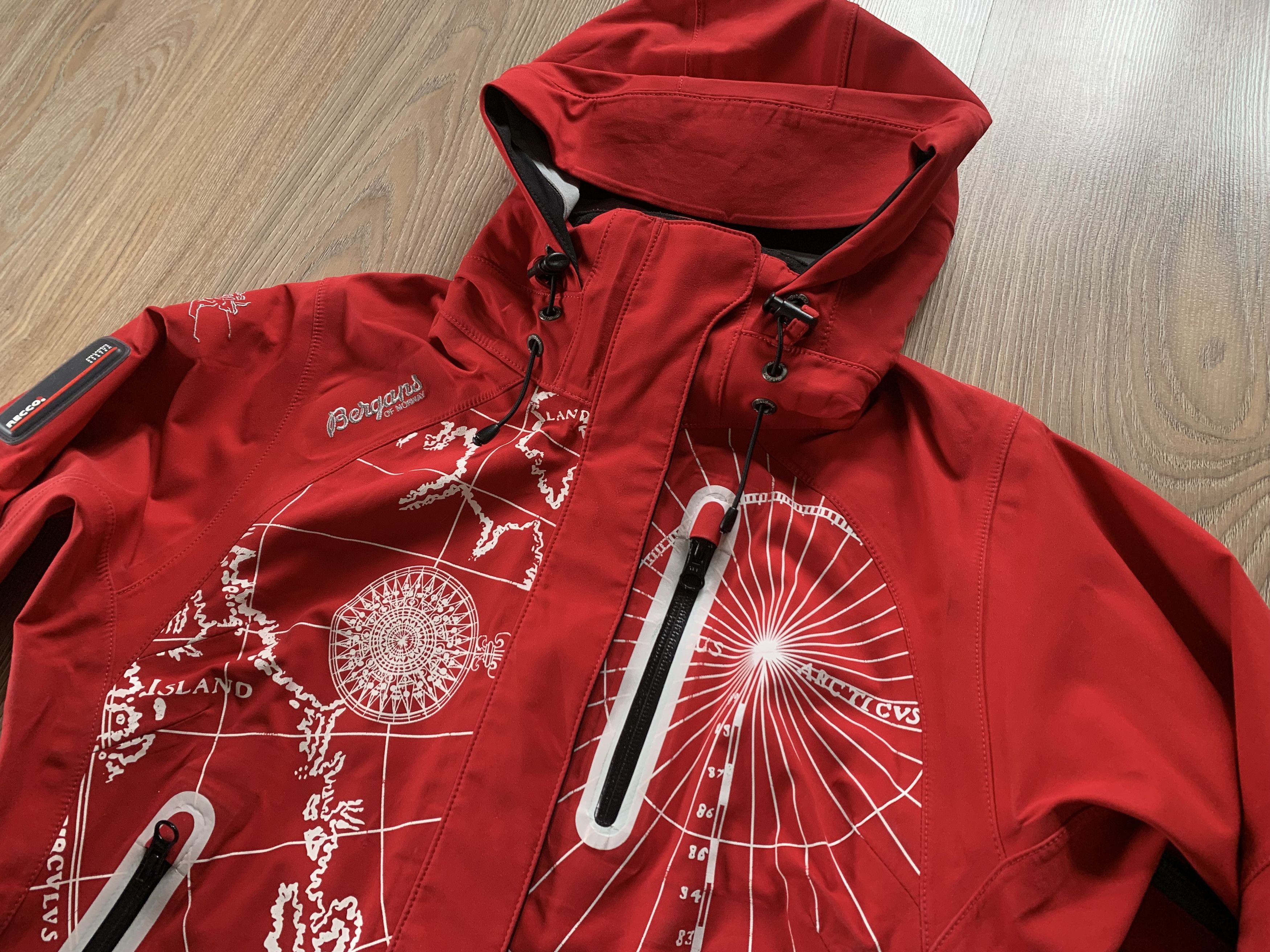 Bergans of Norway Bergans Of Norway Red Women's Waterproof Jacket Size S / US 4 / IT 40 - 4 Thumbnail