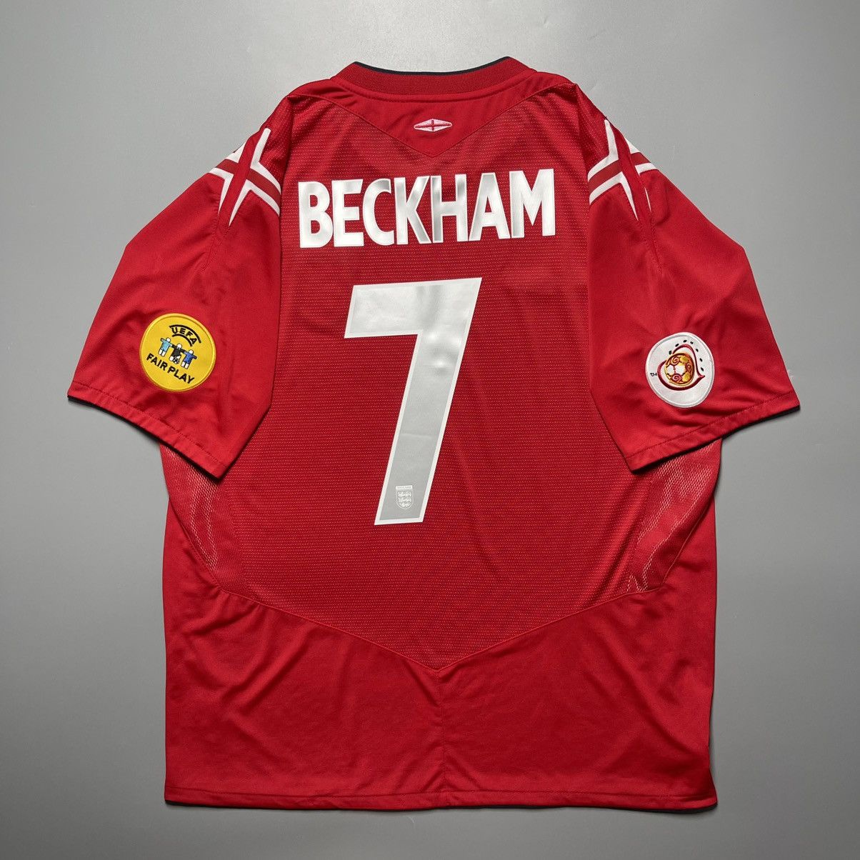 Umbro ENGLAND UMBRO 2004 EURO FOOTBALL AWAY JERSEY #7 BECKHAM Size US XL / EU 56 / 4 - 1 Thumbnail
