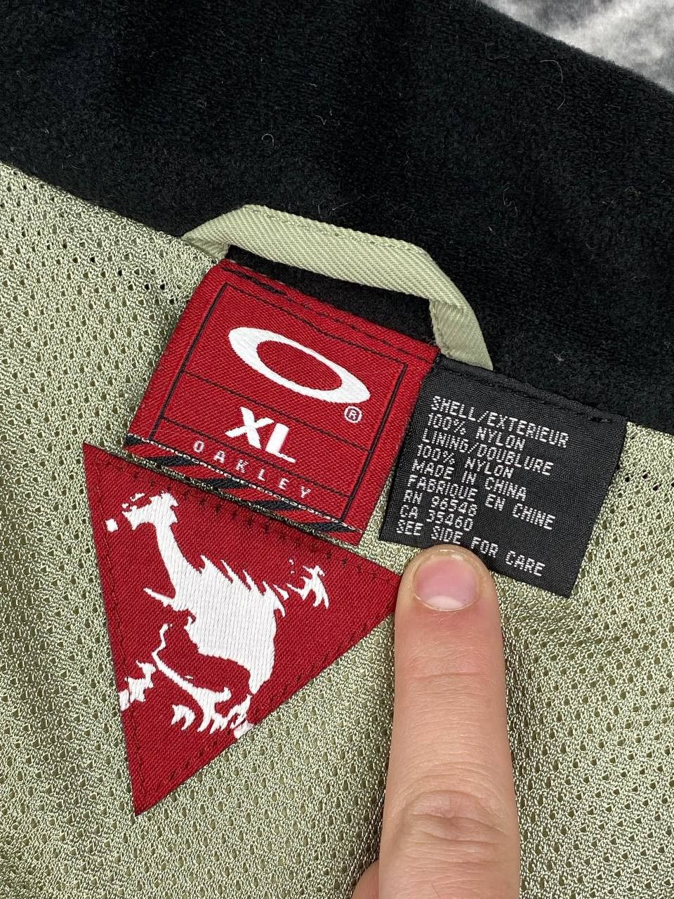 Oakley Vintage Oakley Software Ski Snowboarding Jacket Men Size XL Size US XL / EU 56 / 4 - 8 Thumbnail