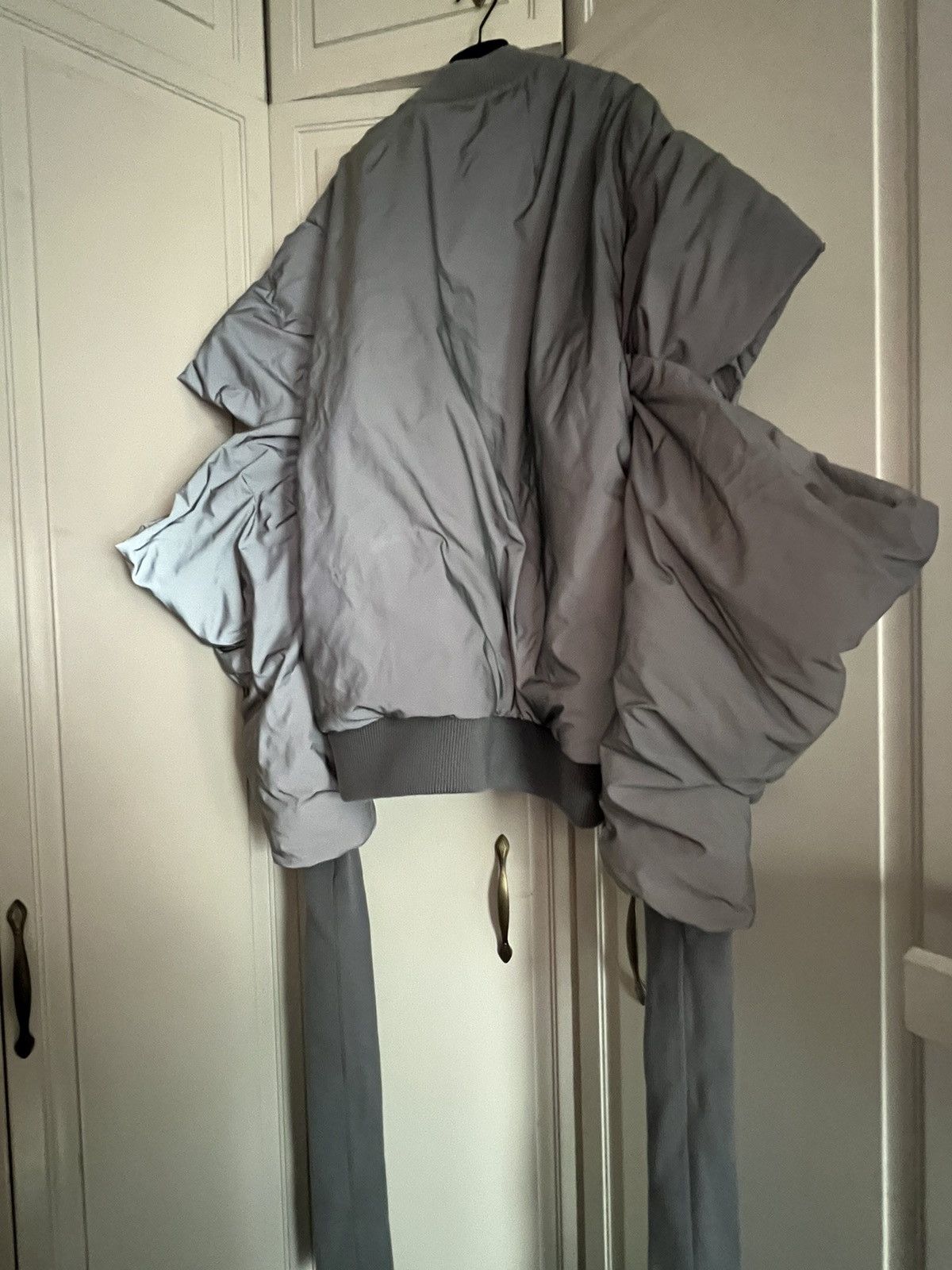 Rick Owens 🔥 Reflective Rick Owens FW22 Strobe Gauntlet bomber jacket Size US S / EU 44-46 / 1 - 4 Thumbnail