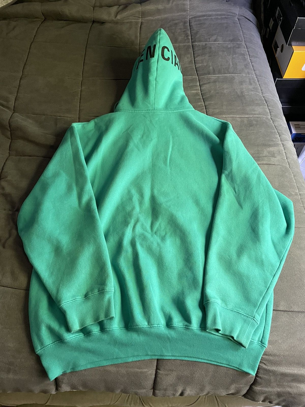 Balenciaga Balenciaga Teal Logo Oversized Hoodie Size US M / EU 48-50 / 2 - 2 Thumbnail