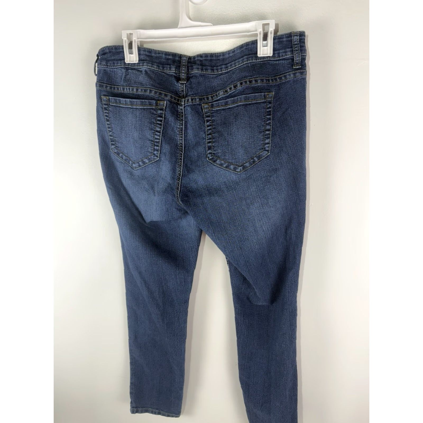 Torrid Torrid Med Wash W-Whiskers Low Rise Skinny Jeans Womens Size 14S Size 36" / US 14 / IT 50 - 4 Thumbnail