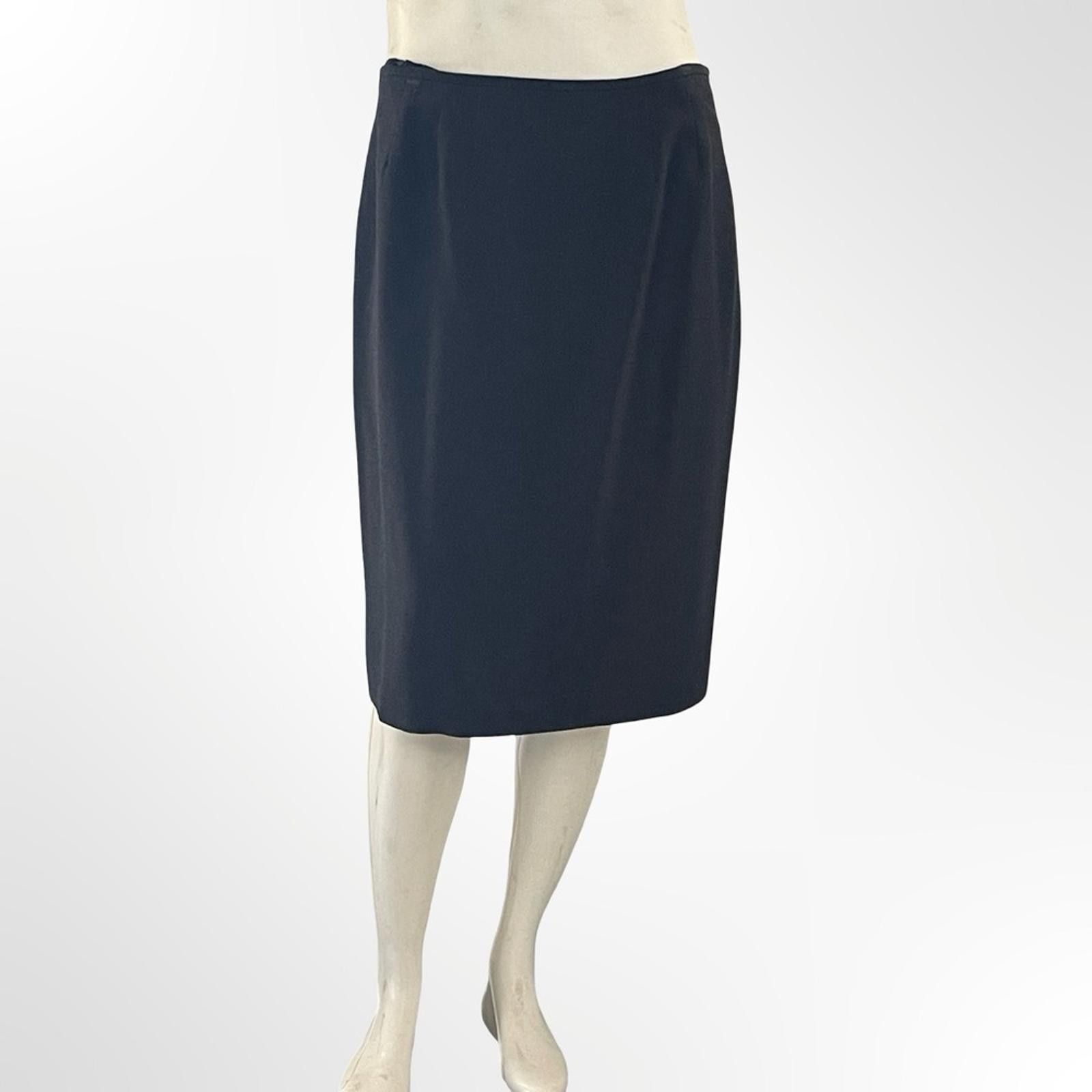 Other Elegant Kasper Black Pencil Skirt in size P Size 32" / US 10 / IT 46 - 1 Thumbnail