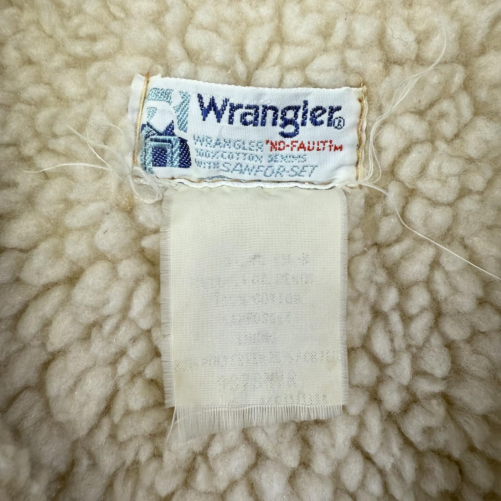 Other Wrangler Denim Sherpa lining "No Fault" Edition Size US XS / EU 42 / 0 - 3 Thumbnail