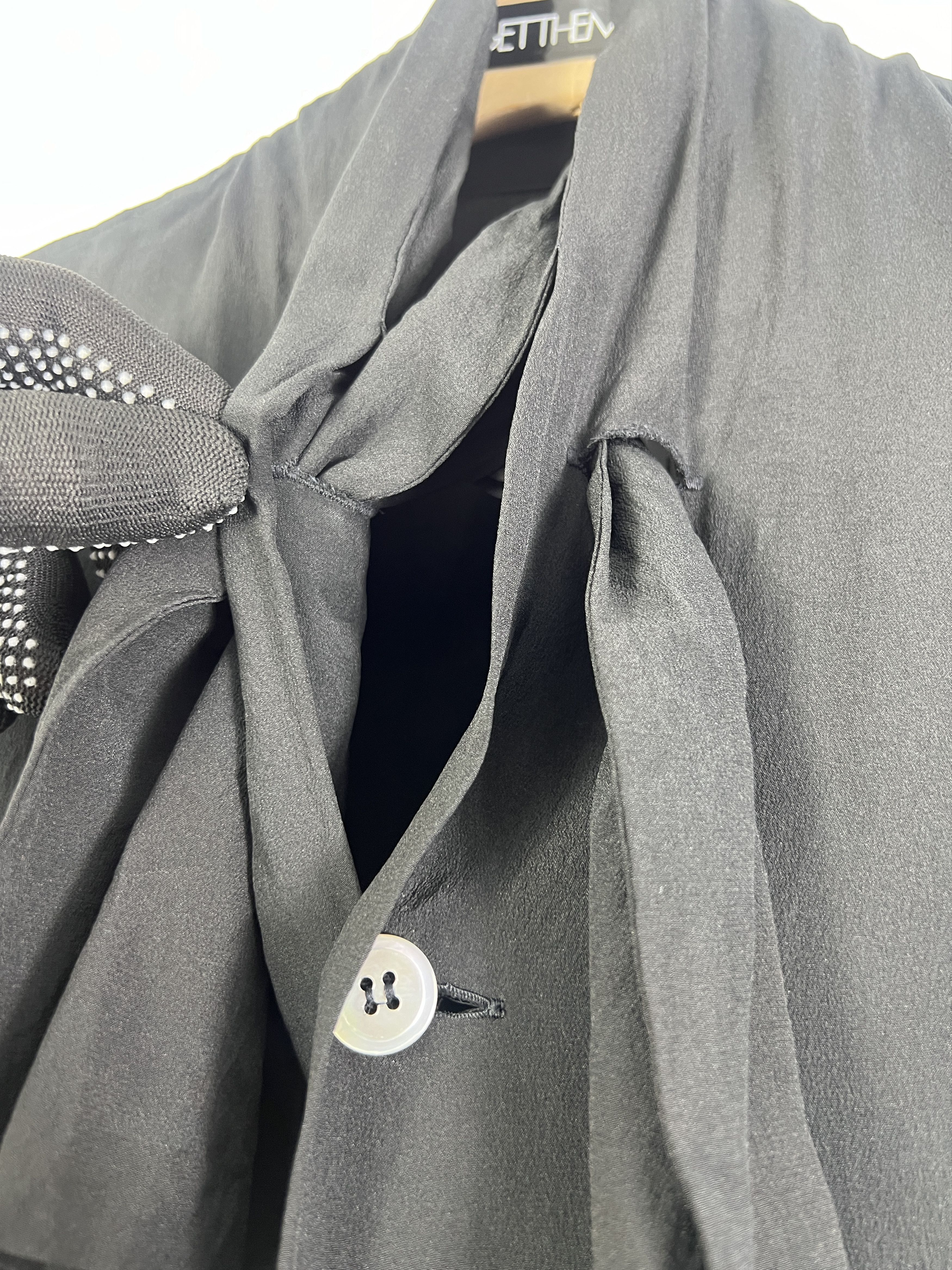 Y's Y's Yohji Yamamoto Tie-Neck Silk Shirt GTMP199 Size L / US 10 / IT 46 - 5 Thumbnail