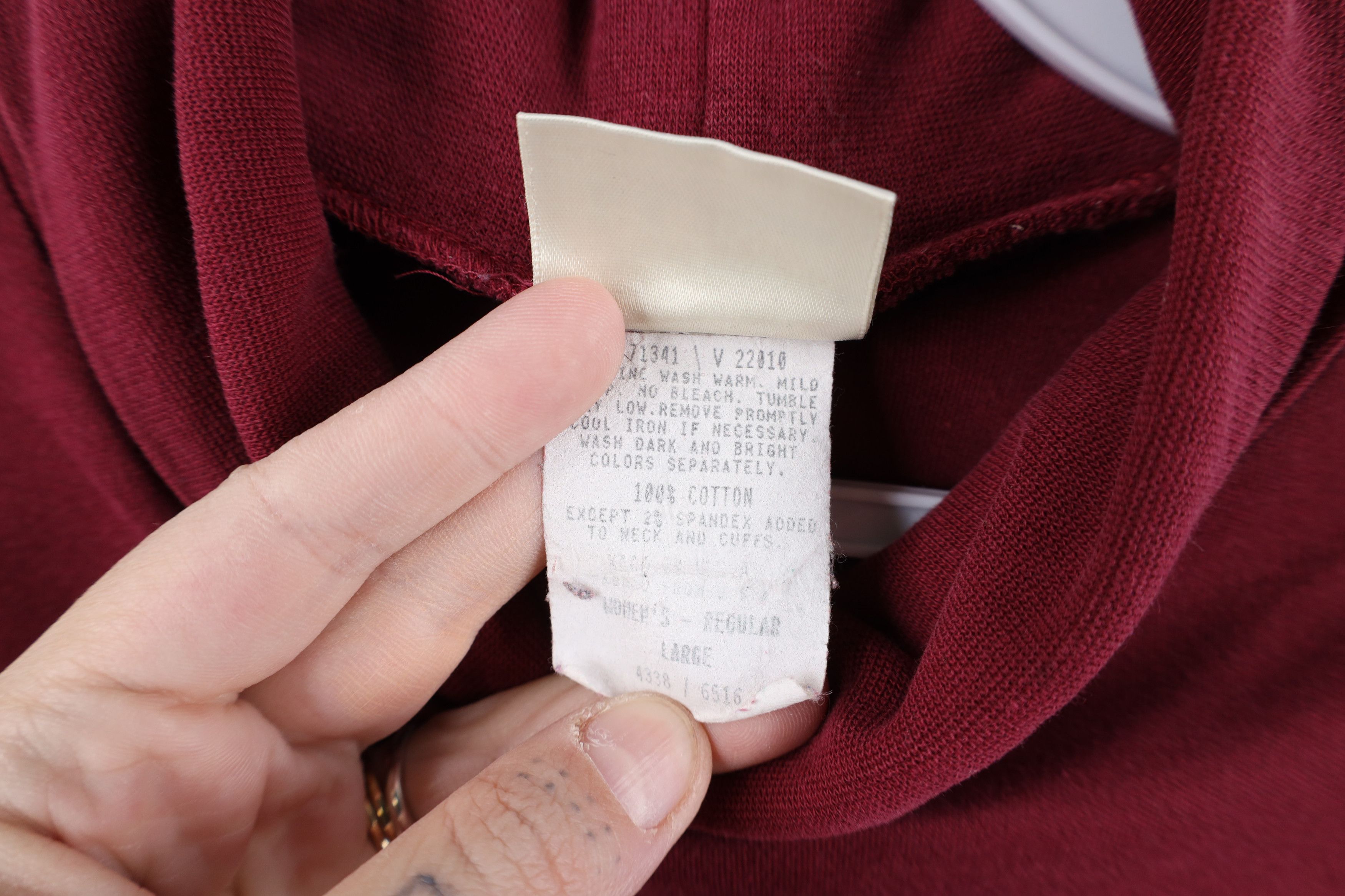 L.L. Bean Vintage 90s LL Bean Blank Turtleneck T-Shirt Maroon USA Size L / US 10 / IT 46 - 8 Thumbnail