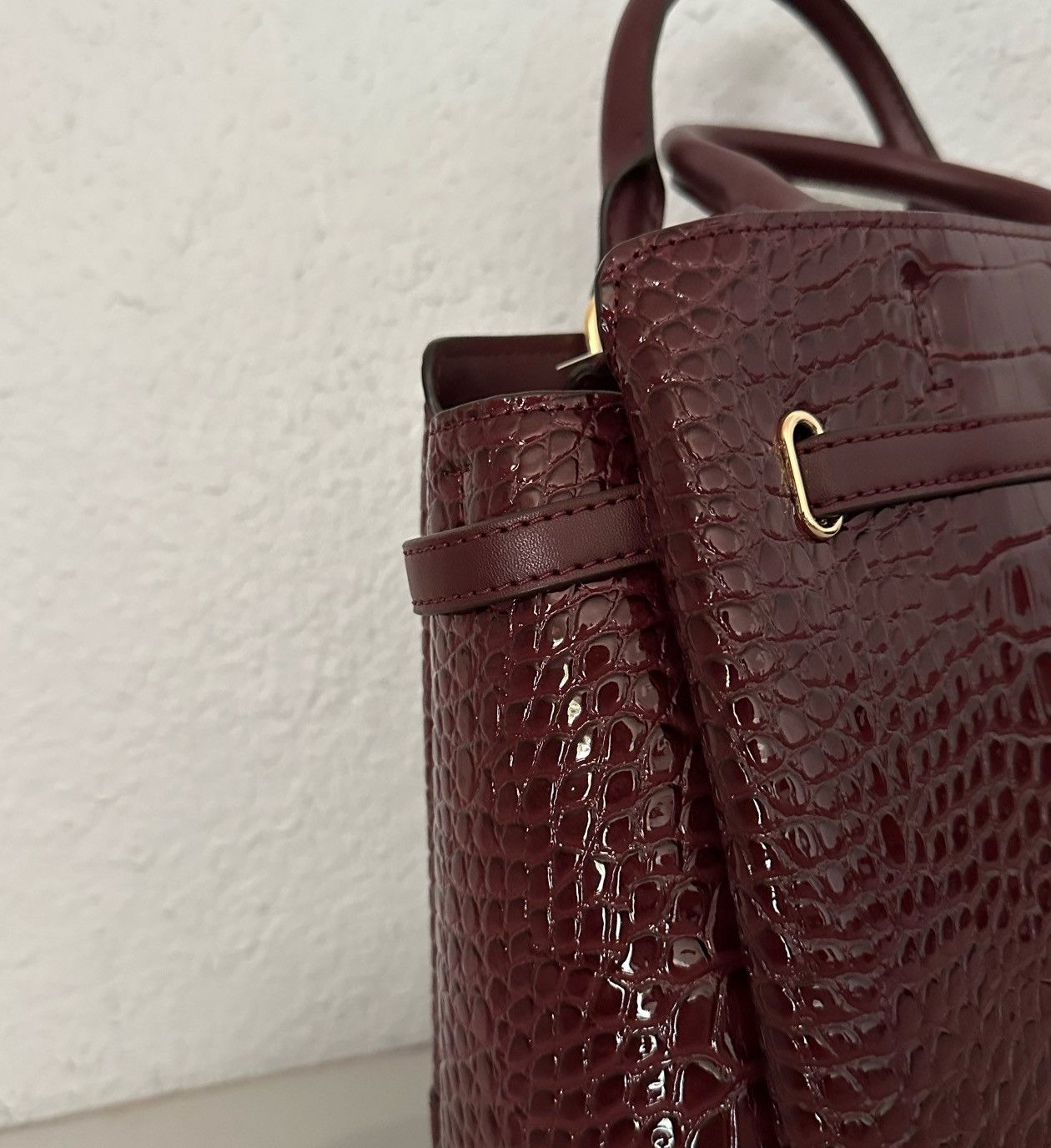 Michael Kors Reed Large Croc-Embossed Leather Belted Satchel Oxblood Size ONE SIZE - 13 Thumbnail