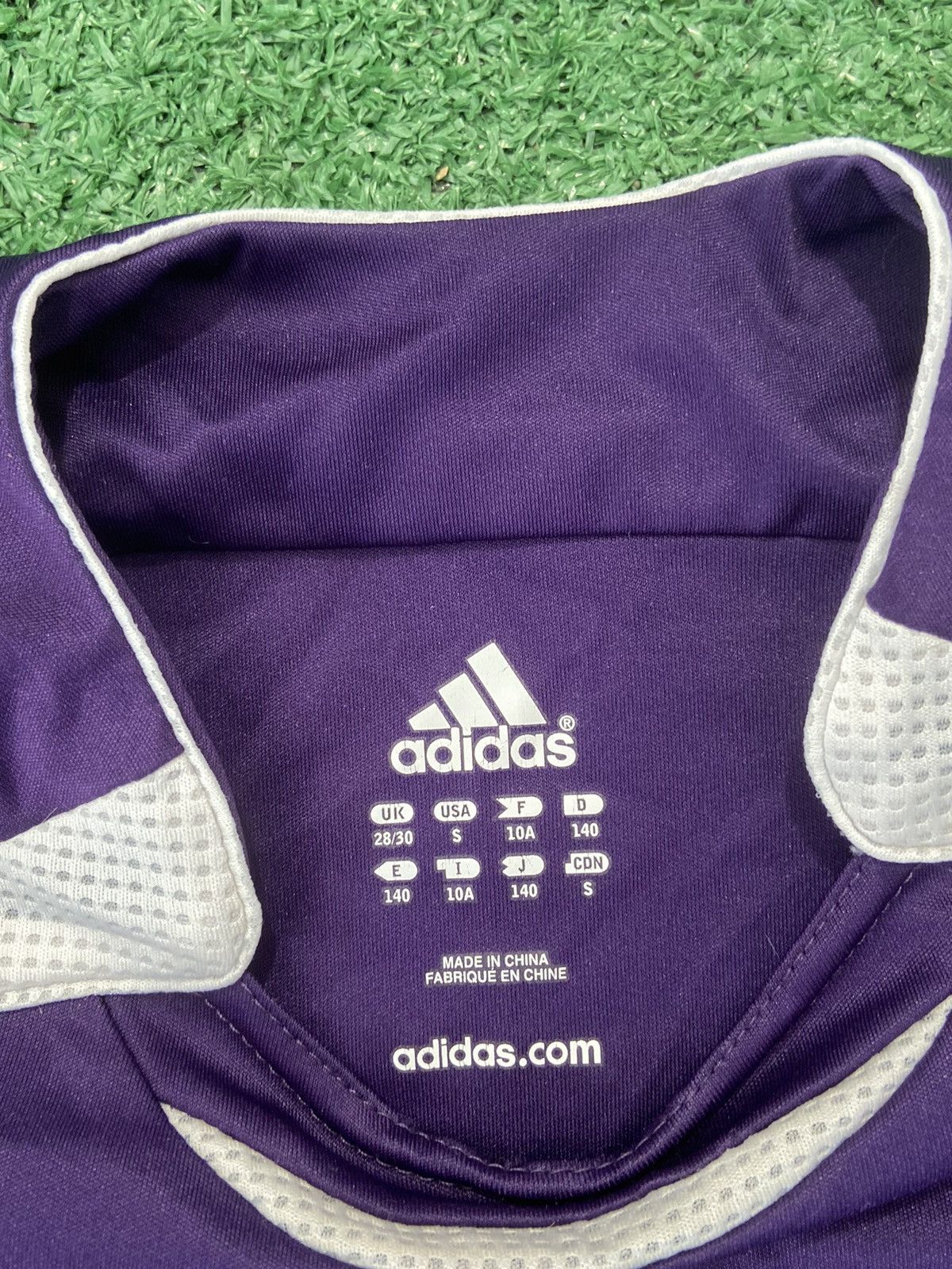 Adidas Real Madryt 2006 2007 tshirt Jersey Size US S / EU 44-46 / 1 - 4 Thumbnail