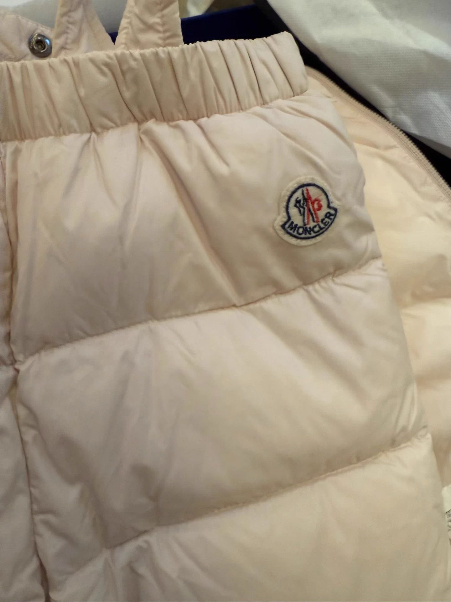 Moncler Moncler Kids Light Pink 3T Puffer Jacket No Collar Size XS / US 0-2 / IT 36-38 - 8 Thumbnail