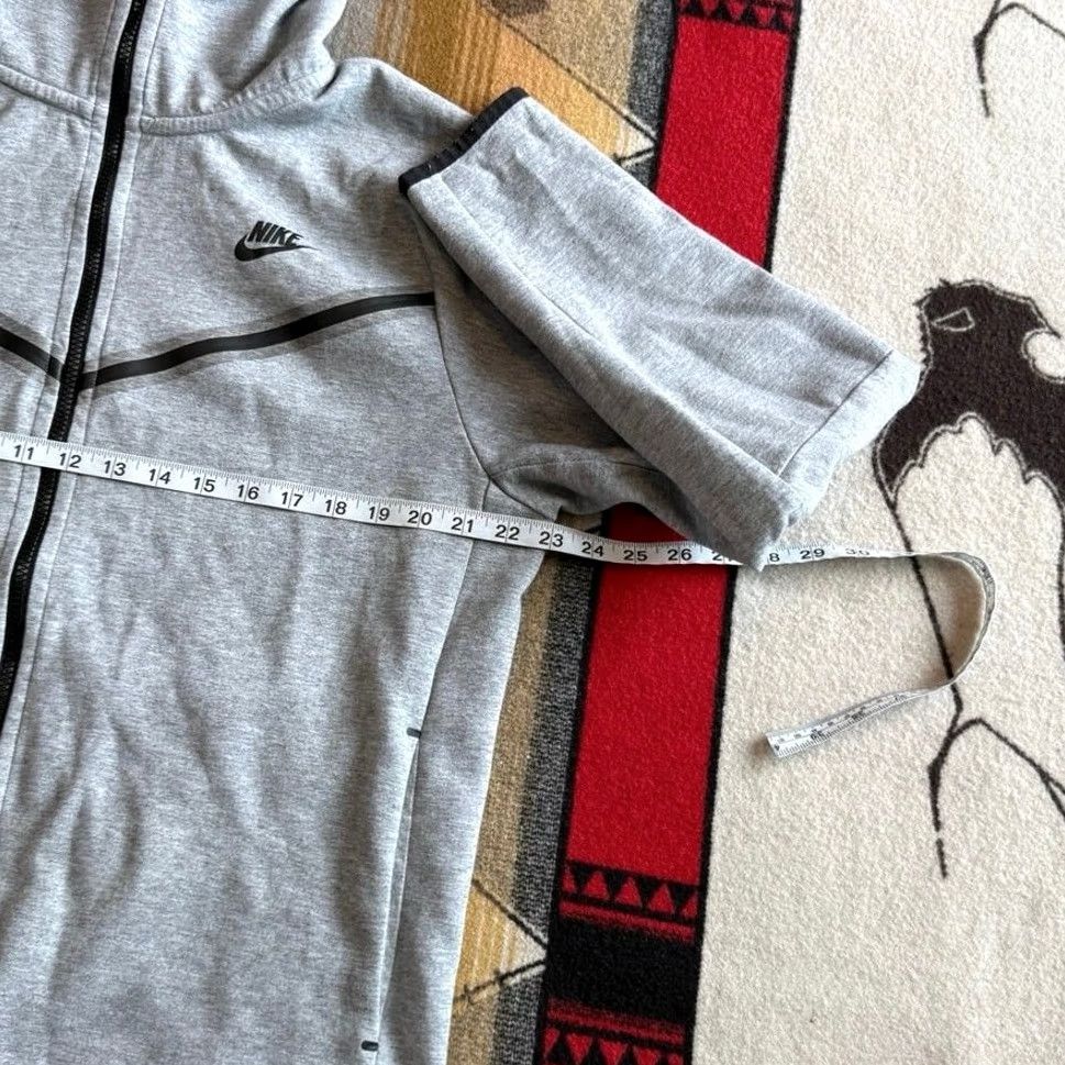 Nike Nike Shirt Mens 2XL Gray Men Tech Fleece Full Zip Hoodie Sweatshirt Size Black Streetwear Size US XXL / EU 58 / 5 - 7 Thumbnail