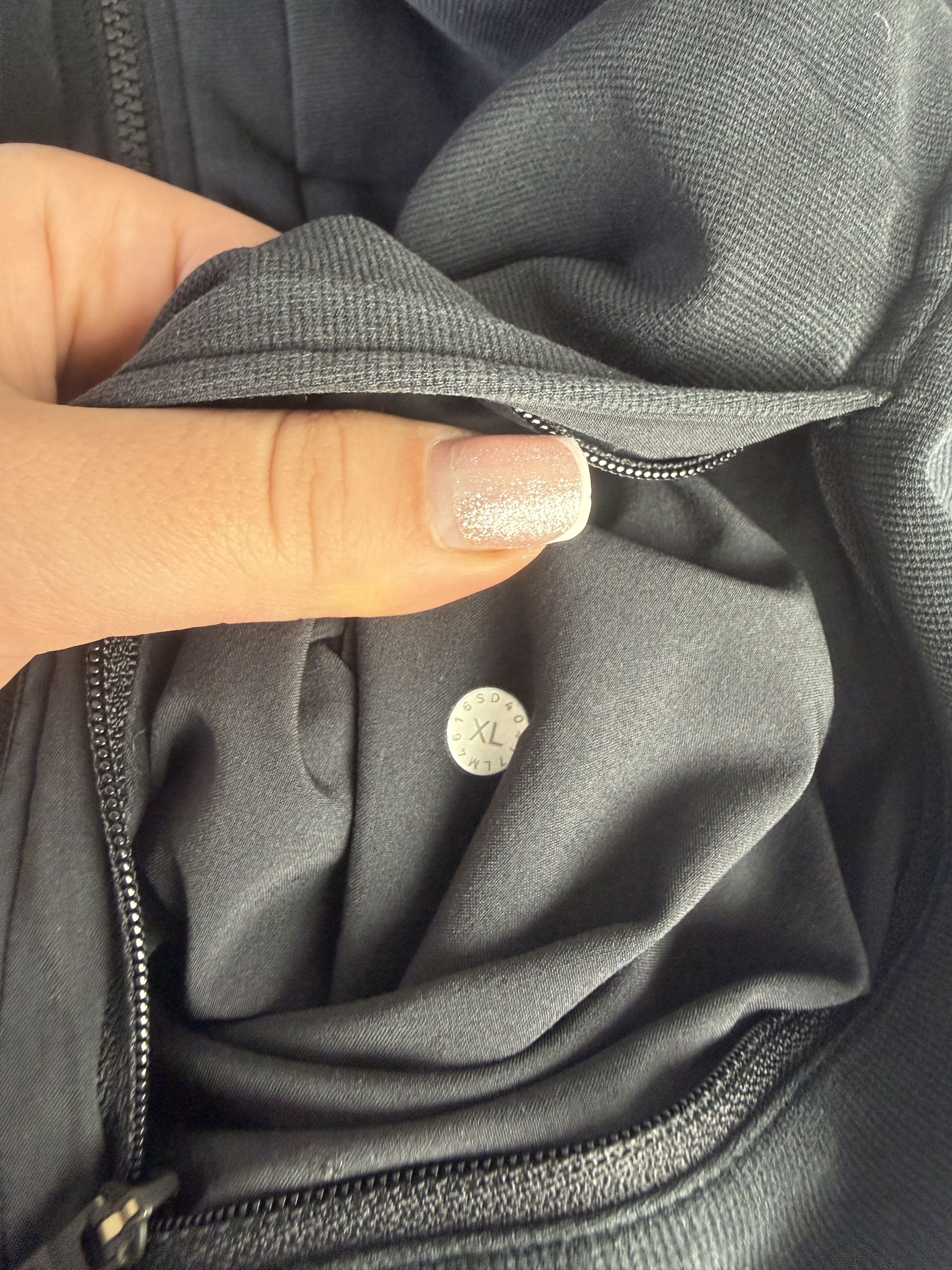 Lululemon Lululemon zip-up jacket sweatshirt gym sport Size US XL / EU 56 / 4 - 2 Thumbnail