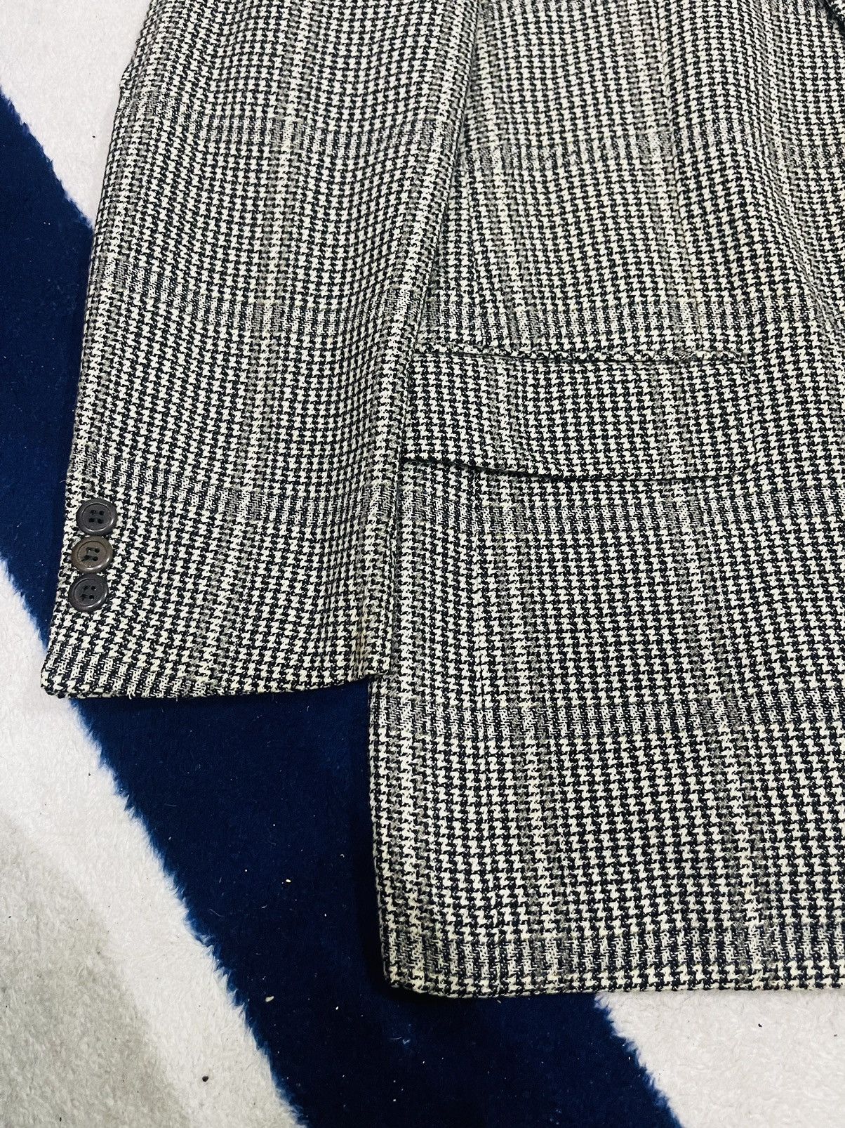 Moschino Moschino Blazer (19) Size US L / EU 52-54 / 3 - 10 Thumbnail