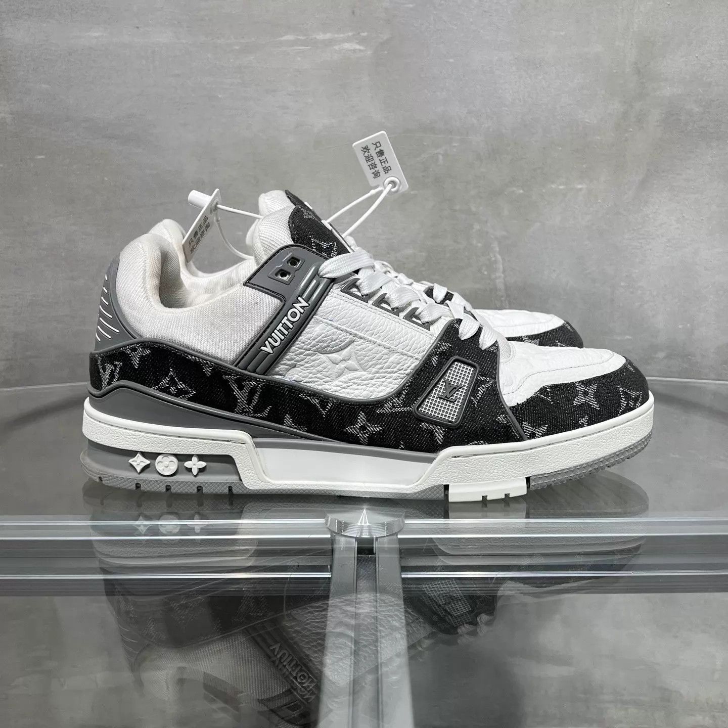 Louis Vuitton LV Trainer White Grey Denim US8.5/42.5 Size US 8.5 / EU 41-42 - 4 Thumbnail